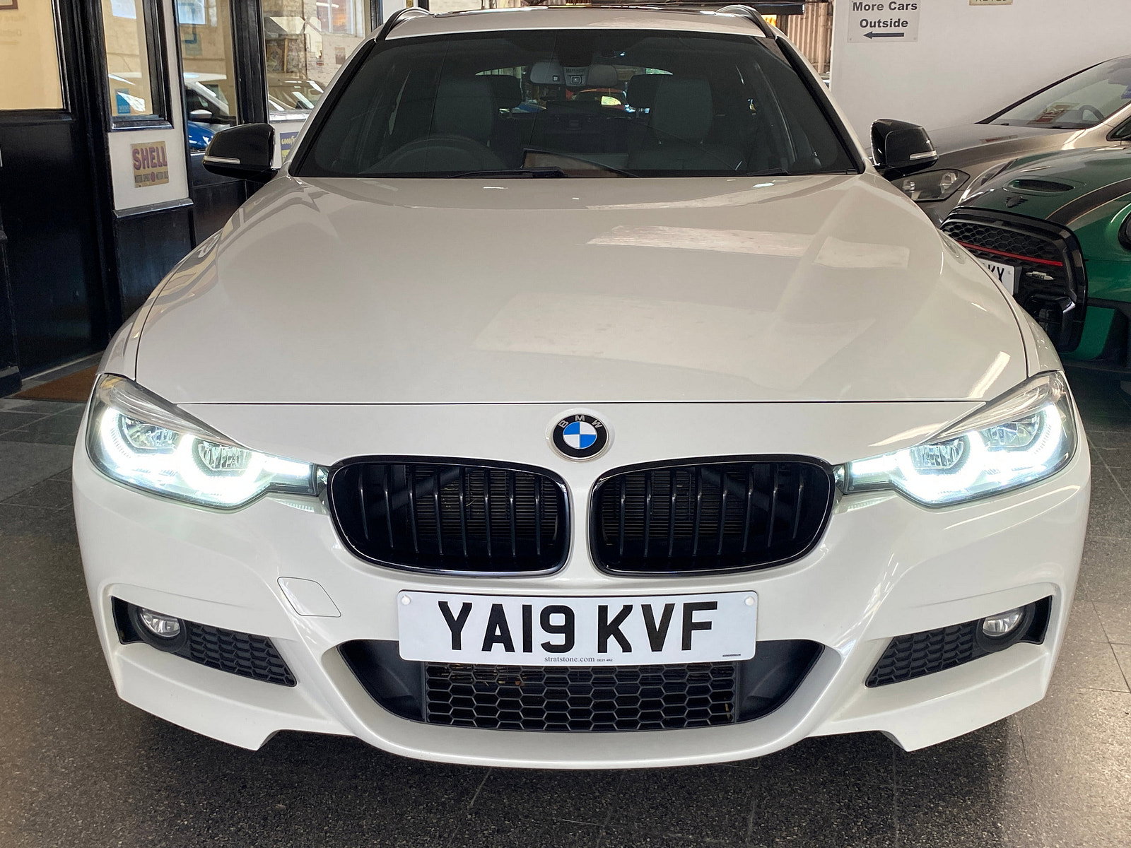 BMW 3 Series 2.0 320i M Sport Shadow Edition Touring 5dr Petrol Auto Euro 6 (s/s) (184 ps) 5dr Automatic 2019