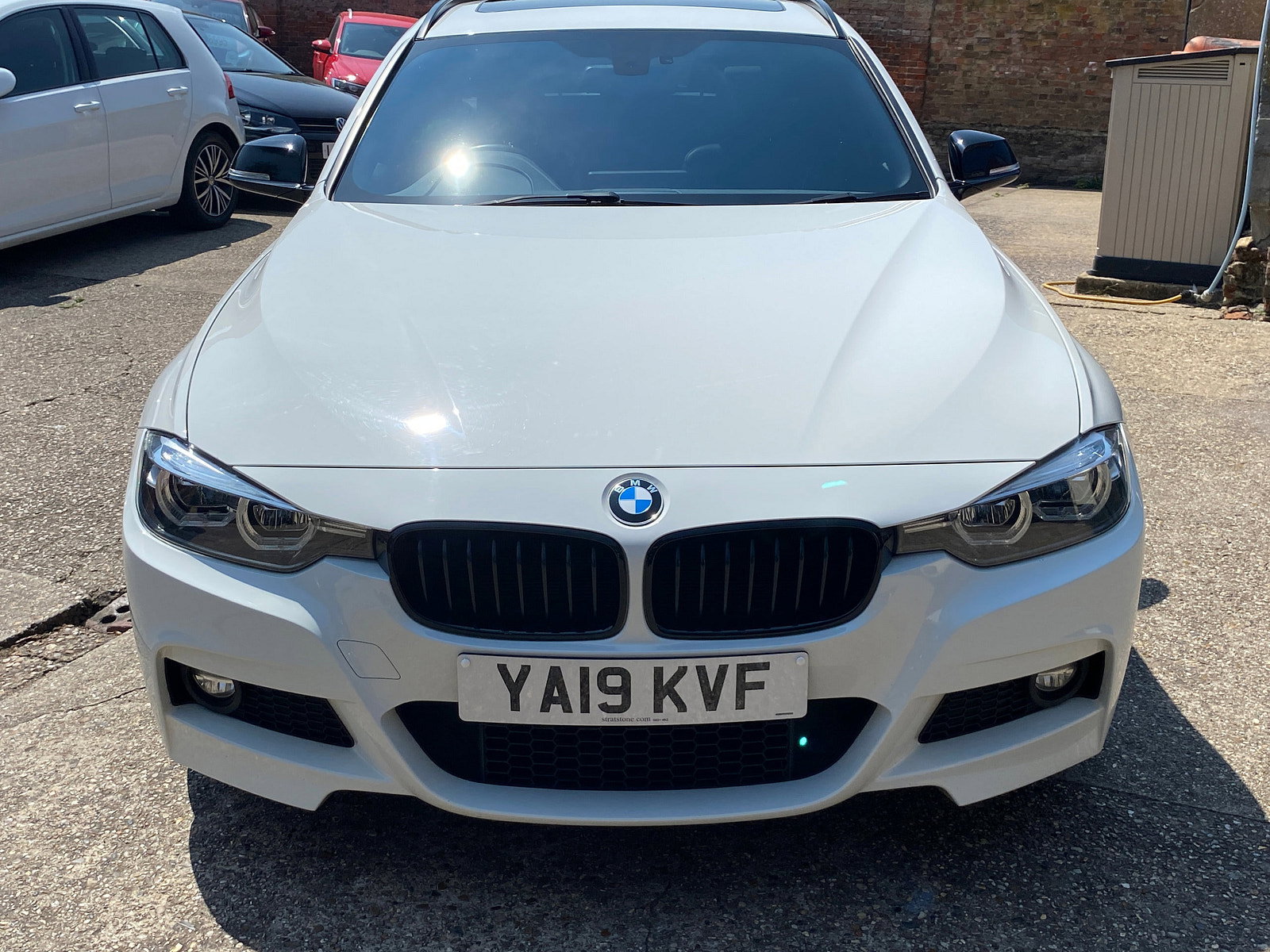 BMW 3 Series 2.0 320i M Sport Shadow Edition Touring 5dr Petrol Auto Euro 6 (s/s) (184 ps) 5dr Automatic 2019