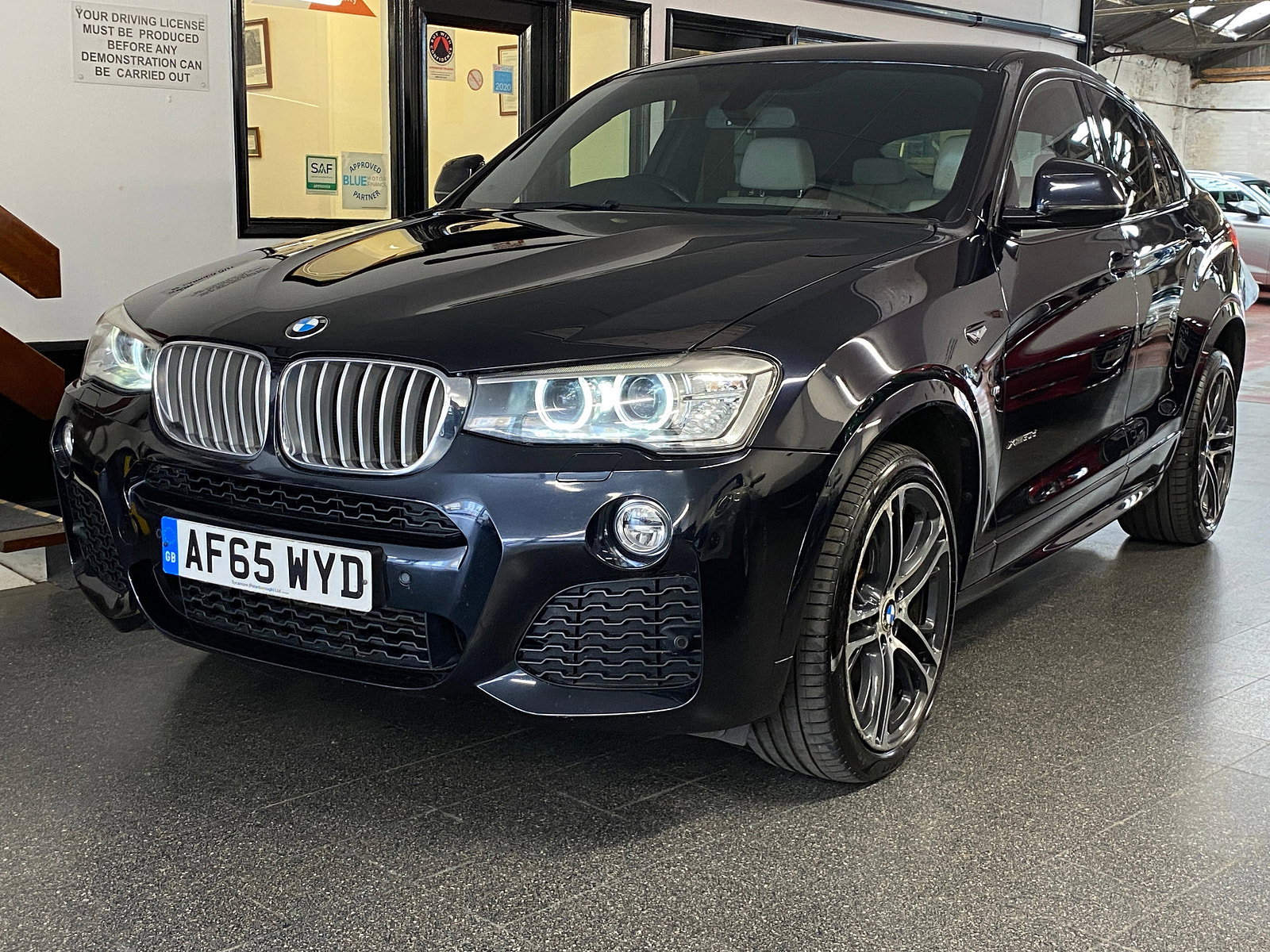 BMW X4 3.0 30d M Sport SUV 5dr Diesel Auto xDrive Euro 6 (s/s) (258 ps) 5dr Automatic 2015