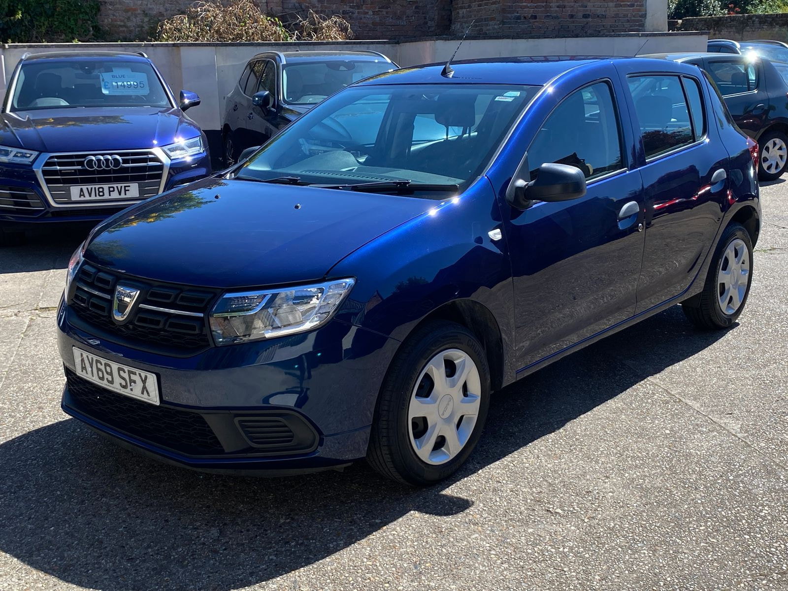Dacia Sandero 0.9 TCe Essential Hatchback 5dr Petrol Manual Euro 6 (s/s) (90 ps) 5dr Manual 2019
