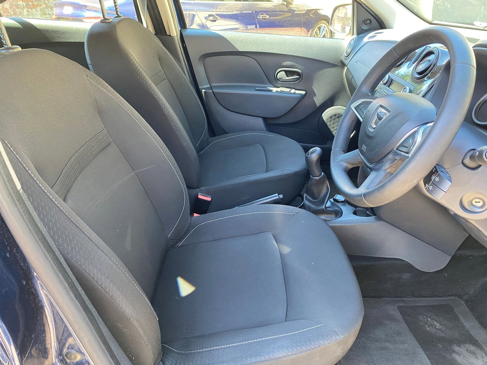 Dacia Sandero 0.9 TCe Essential Hatchback 5dr Petrol Manual Euro 6 (s/s) (90 ps) 5dr Manual 2019