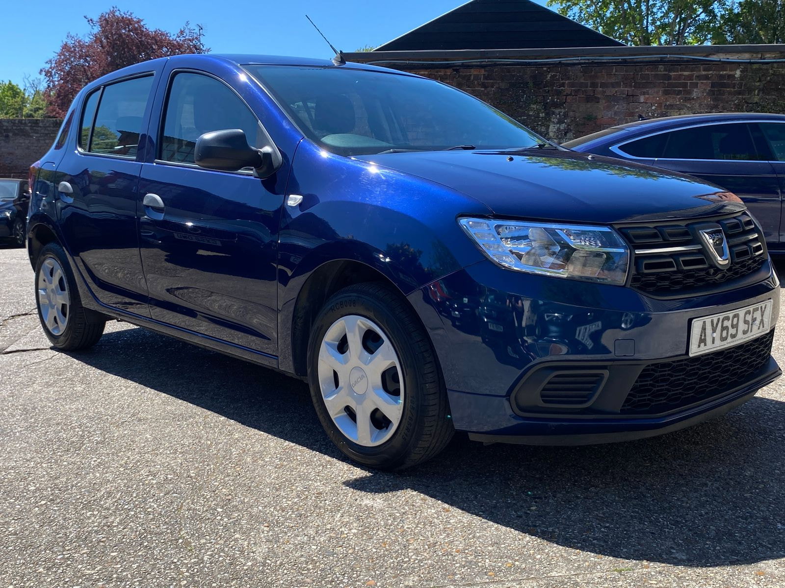 Dacia Sandero 0.9 TCe Essential Hatchback 5dr Petrol Manual Euro 6 (s/s) (90 ps) 5dr Manual 2019