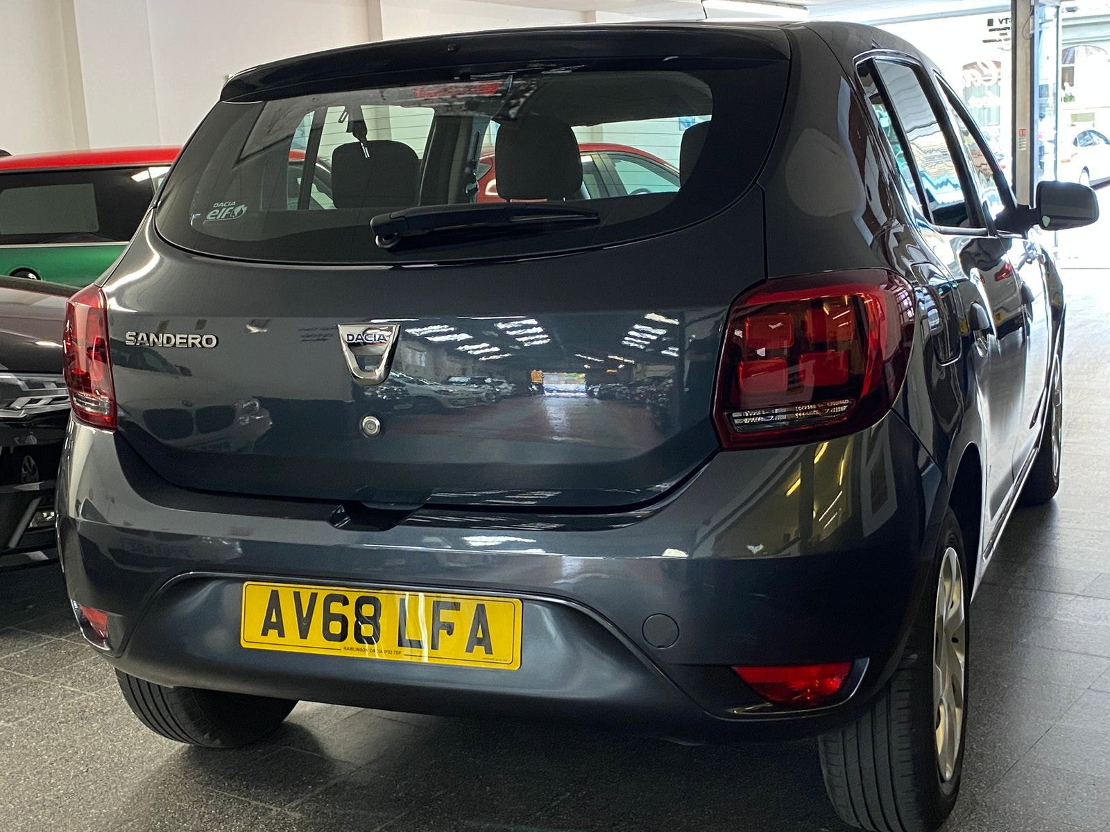 Dacia Sandero 1.0 SCe Essential Hatchback 5dr Petrol Manual Euro 6 (75 ps) 5dr Manual 2018