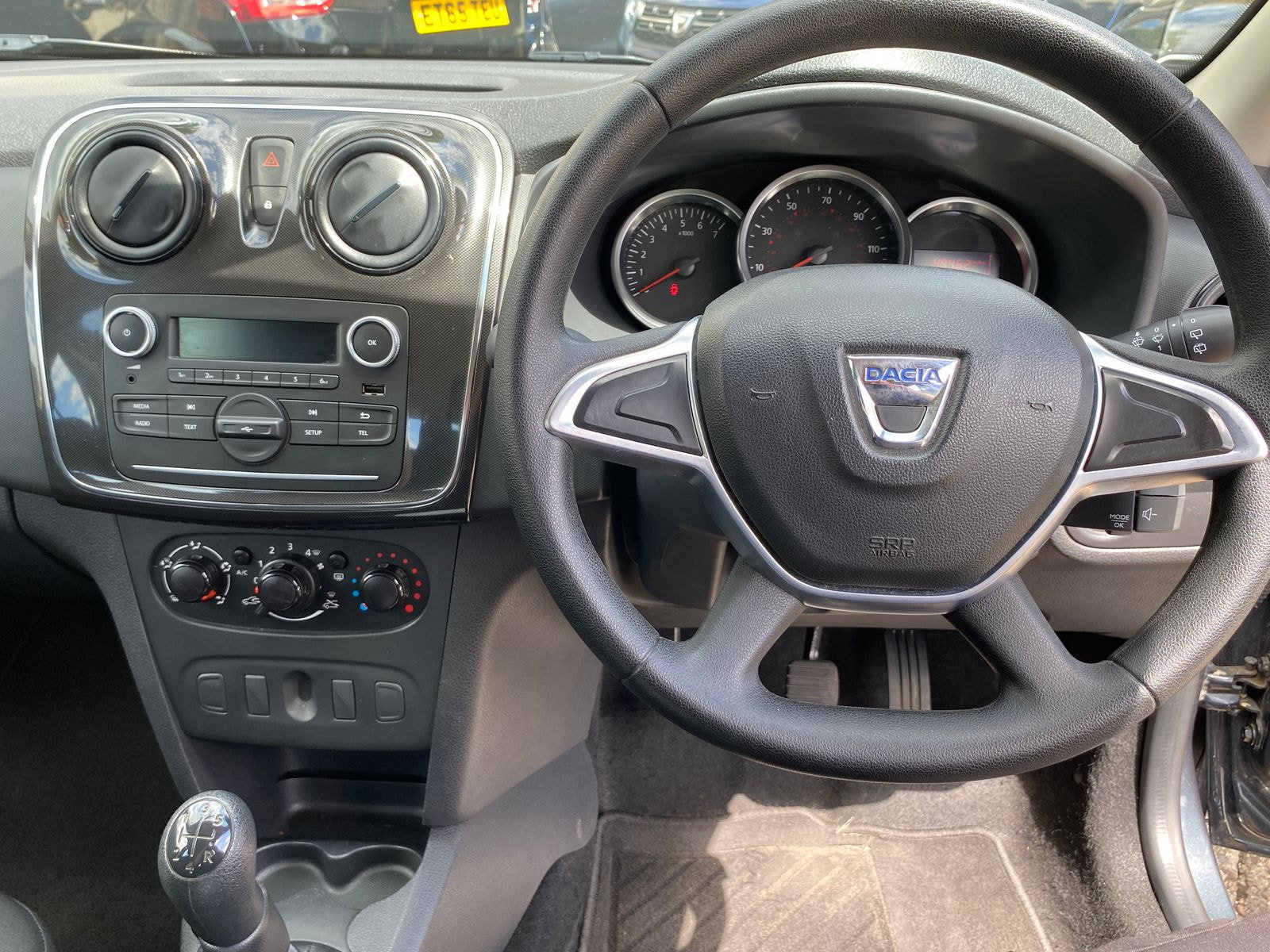Dacia Sandero 1.0 SCe Essential Hatchback 5dr Petrol Manual Euro 6 (75 ps) 5dr Manual 2018
