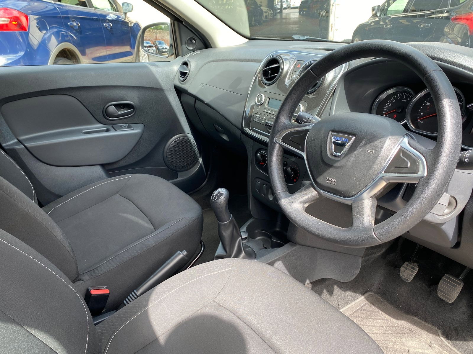 Dacia Sandero 1.0 SCe Essential Hatchback 5dr Petrol Manual Euro 6 (75 ps) 5dr Manual 2018