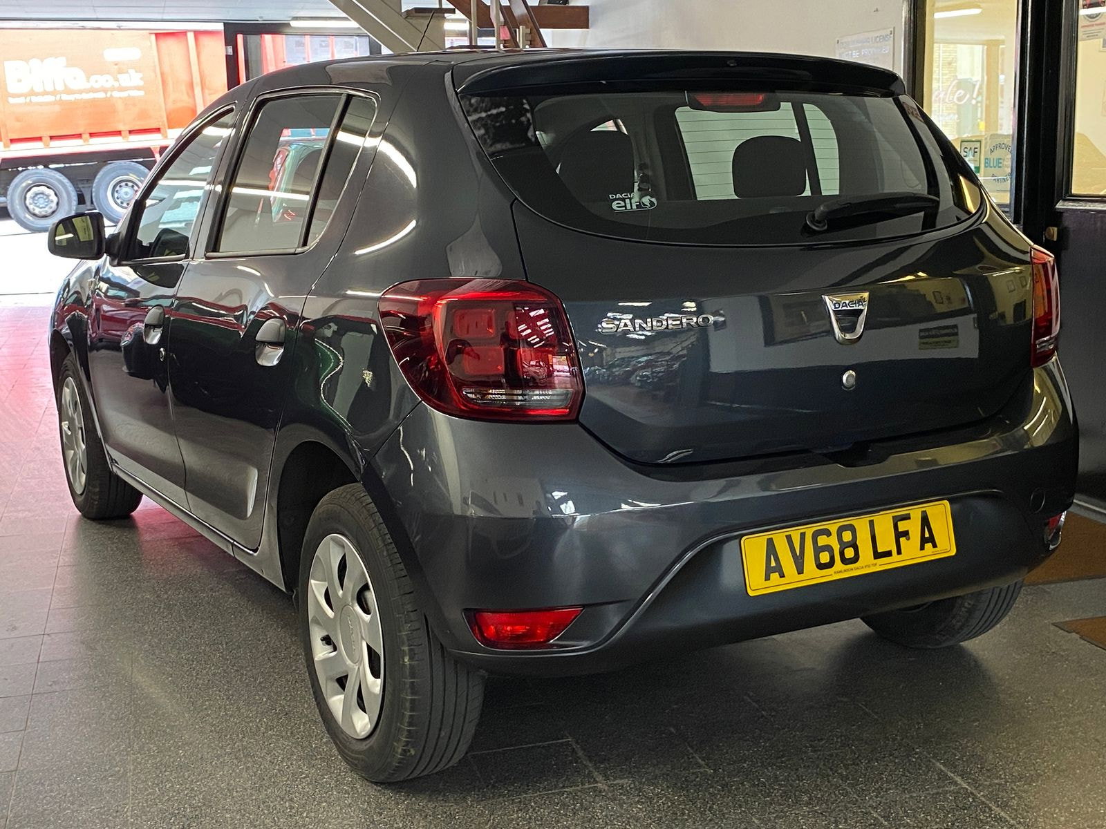 Dacia Sandero 1.0 SCe Essential Hatchback 5dr Petrol Manual Euro 6 (75 ps) 5dr Manual 2018