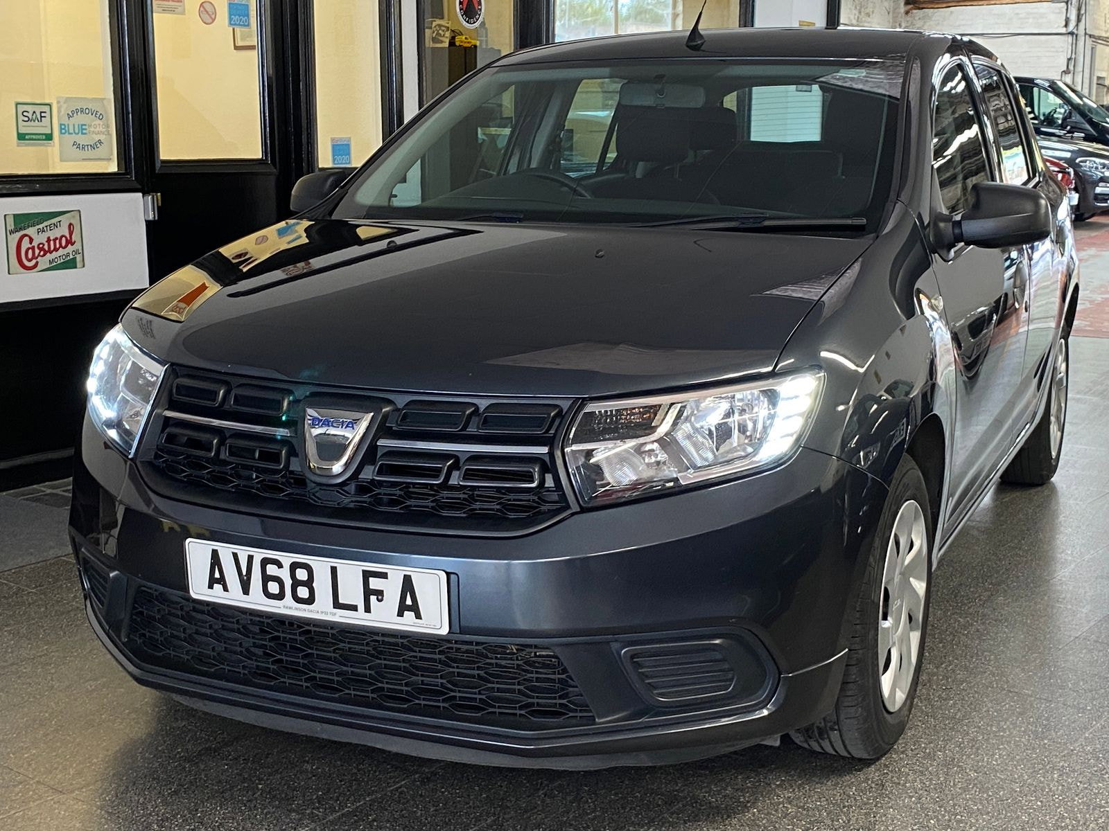 Dacia Sandero 1.0 SCe Essential Hatchback 5dr Petrol Manual Euro 6 (75 ps) 5dr Manual 2018
