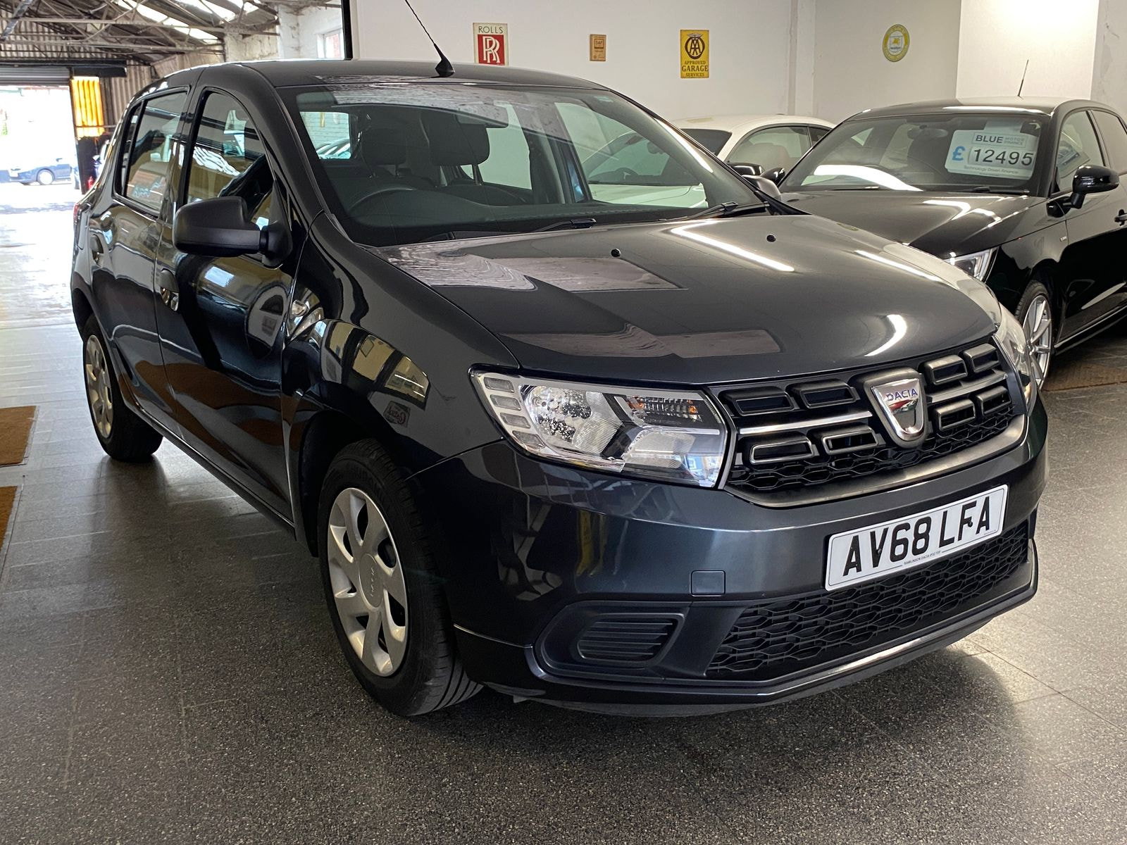 Dacia Sandero 1.0 SCe Essential Hatchback 5dr Petrol Manual Euro 6 (75 ps) 5dr Manual 2018