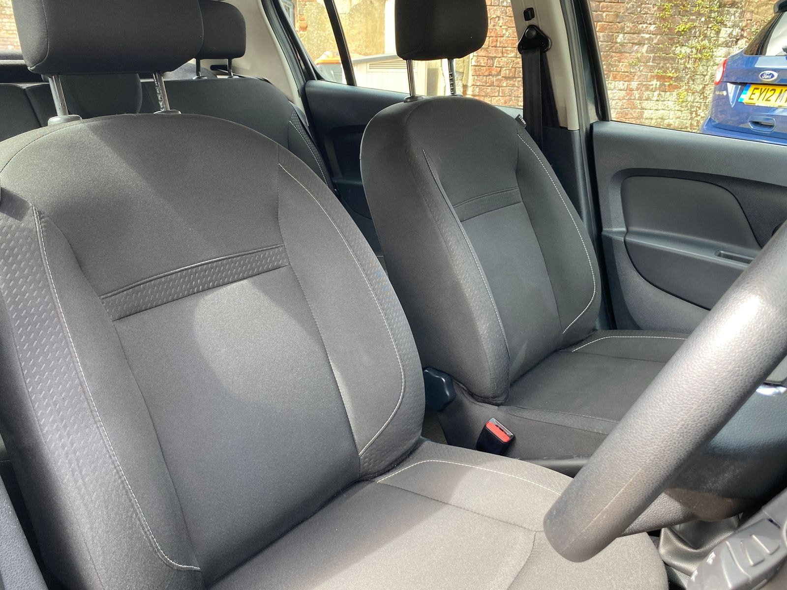 Dacia Sandero 1.0 SCe Essential Hatchback 5dr Petrol Manual Euro 6 (75 ps) 5dr Manual 2018