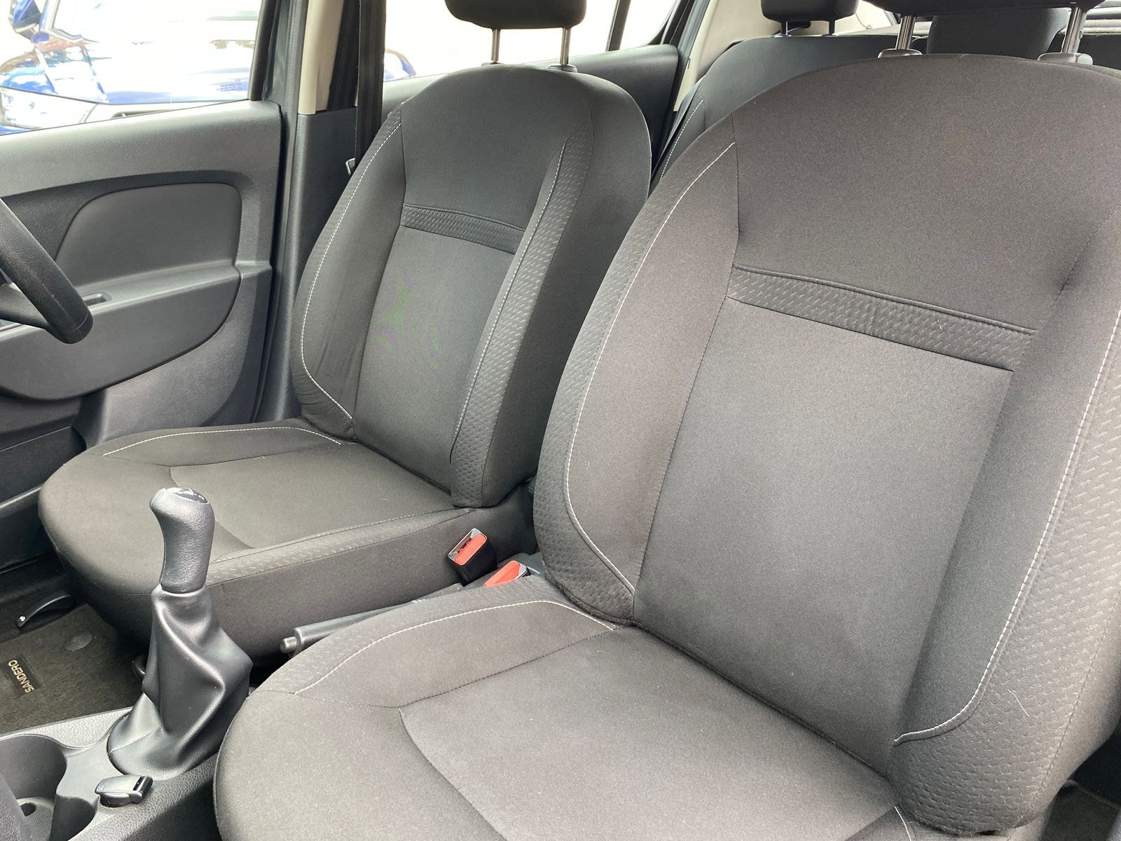 Dacia Sandero 1.0 SCe Essential Hatchback 5dr Petrol Manual Euro 6 (75 ps) 5dr Manual 2018