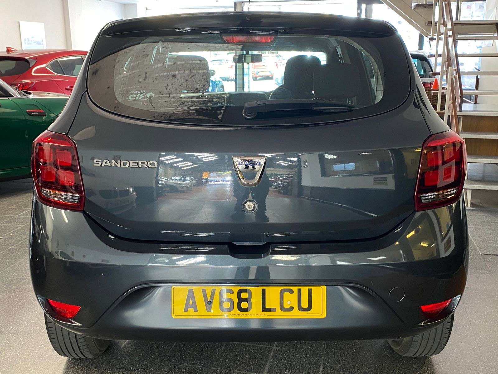 Dacia Sandero 1.0 SCe Essential Hatchback 5dr Petrol Manual Euro 6 (75 ps) 5dr Manual 2018