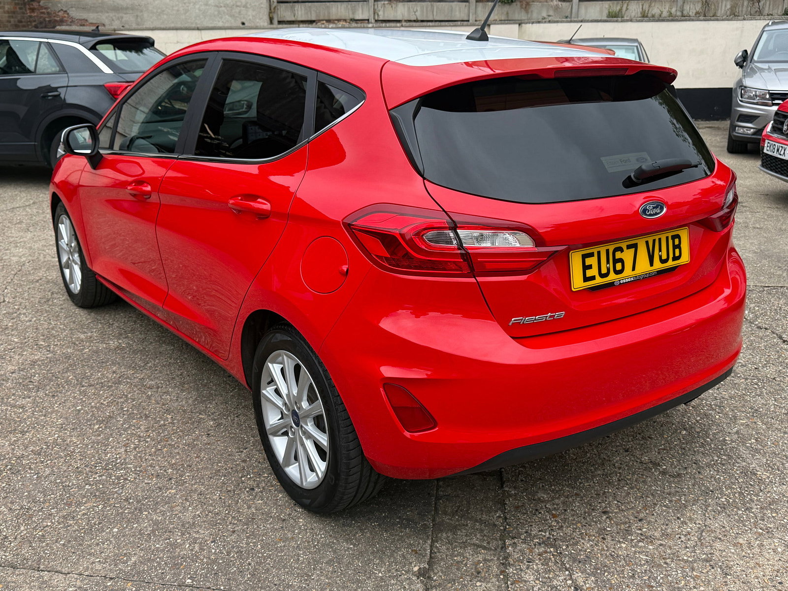 Ford Fiesta 1.0T EcoBoost Titanium Hatchback 5dr Petrol Auto Euro 6 (s/s) (100 ps) 5dr Automatic 2017