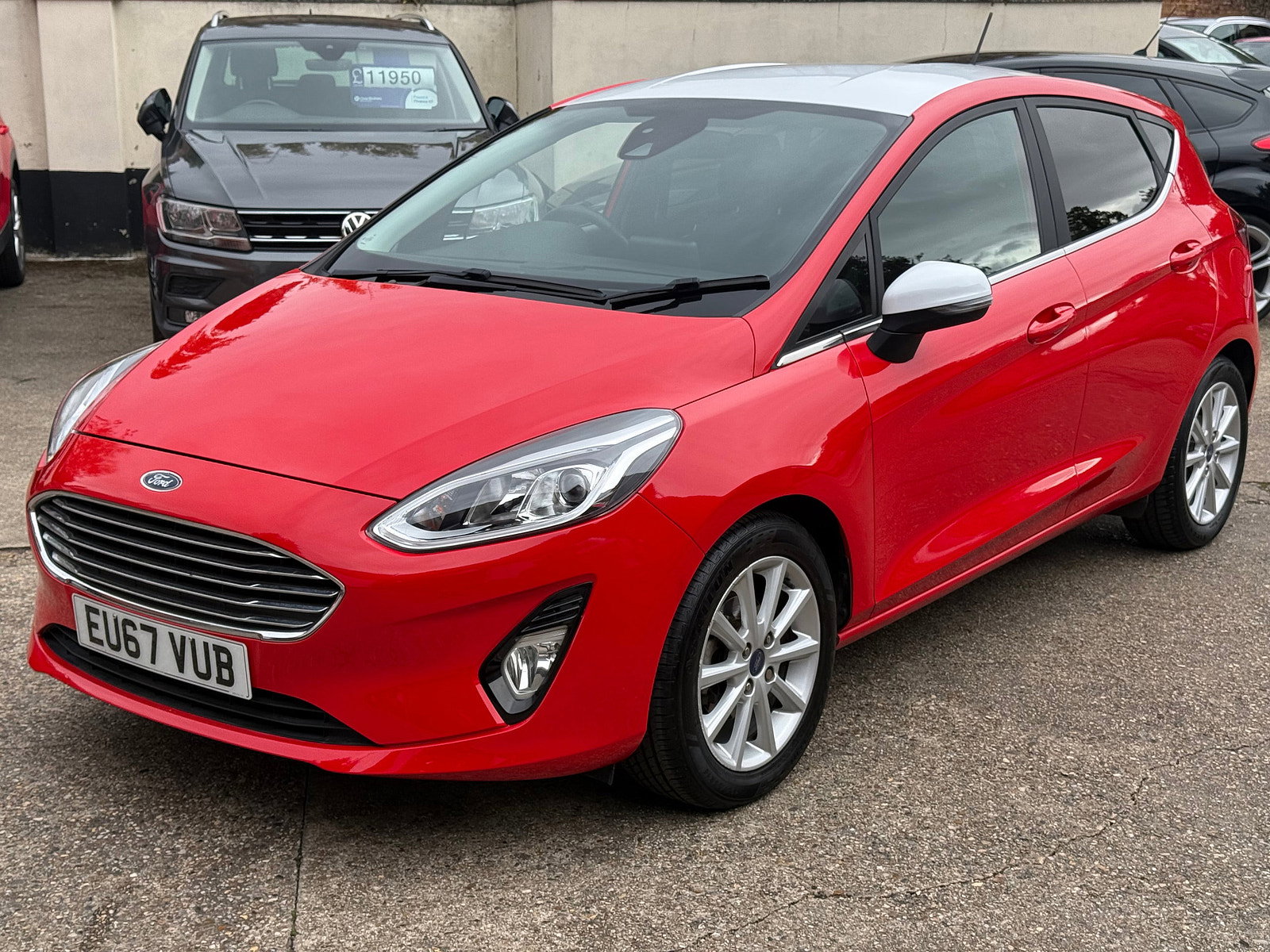 Ford Fiesta 1.0T EcoBoost Titanium Hatchback 5dr Petrol Auto Euro 6 (s/s) (100 ps) 5dr Automatic 2017