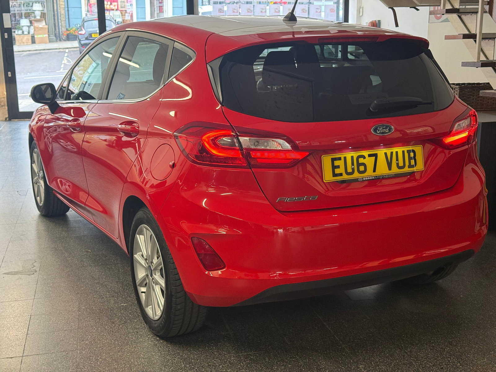 Ford Fiesta 1.0T EcoBoost Titanium Hatchback 5dr Petrol Auto Euro 6 (s/s) (100 ps) 5dr Automatic 2017