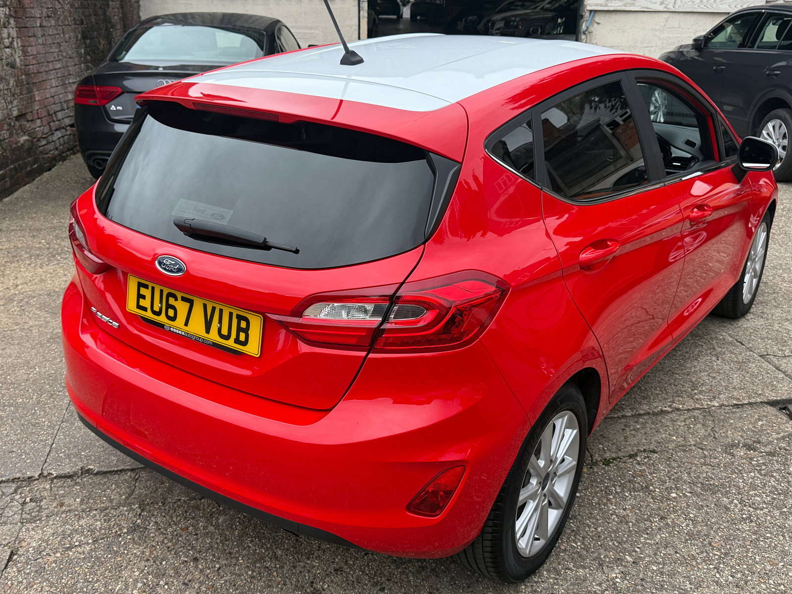 Ford Fiesta 1.0T EcoBoost Titanium Hatchback 5dr Petrol Auto Euro 6 (s/s) (100 ps) 5dr Automatic 2017