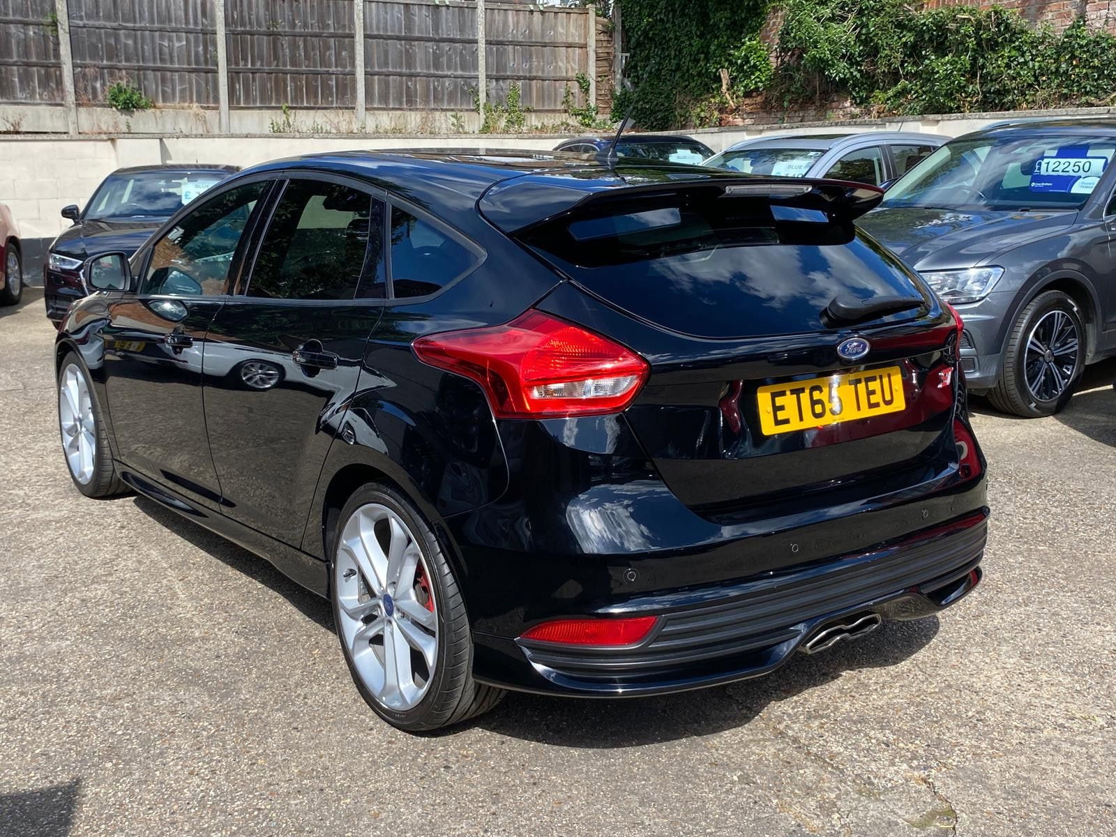 Ford Focus 2.0T EcoBoost ST-3 Hatchback 5dr Petrol Manual Euro 6 (s/s) (250 ps) 5dr Manual 2016