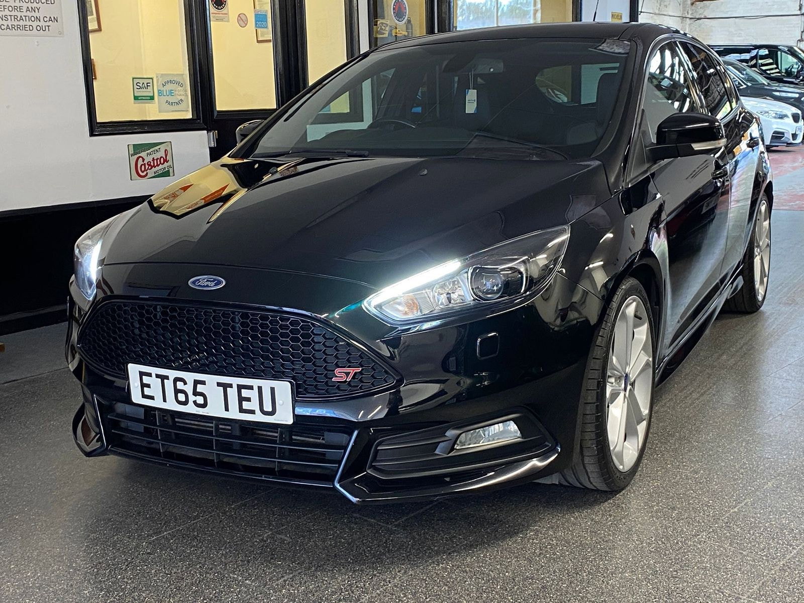 Ford Focus 2.0T EcoBoost ST-3 Hatchback 5dr Petrol Manual Euro 6 (s/s) (250 ps) 5dr Manual 2016