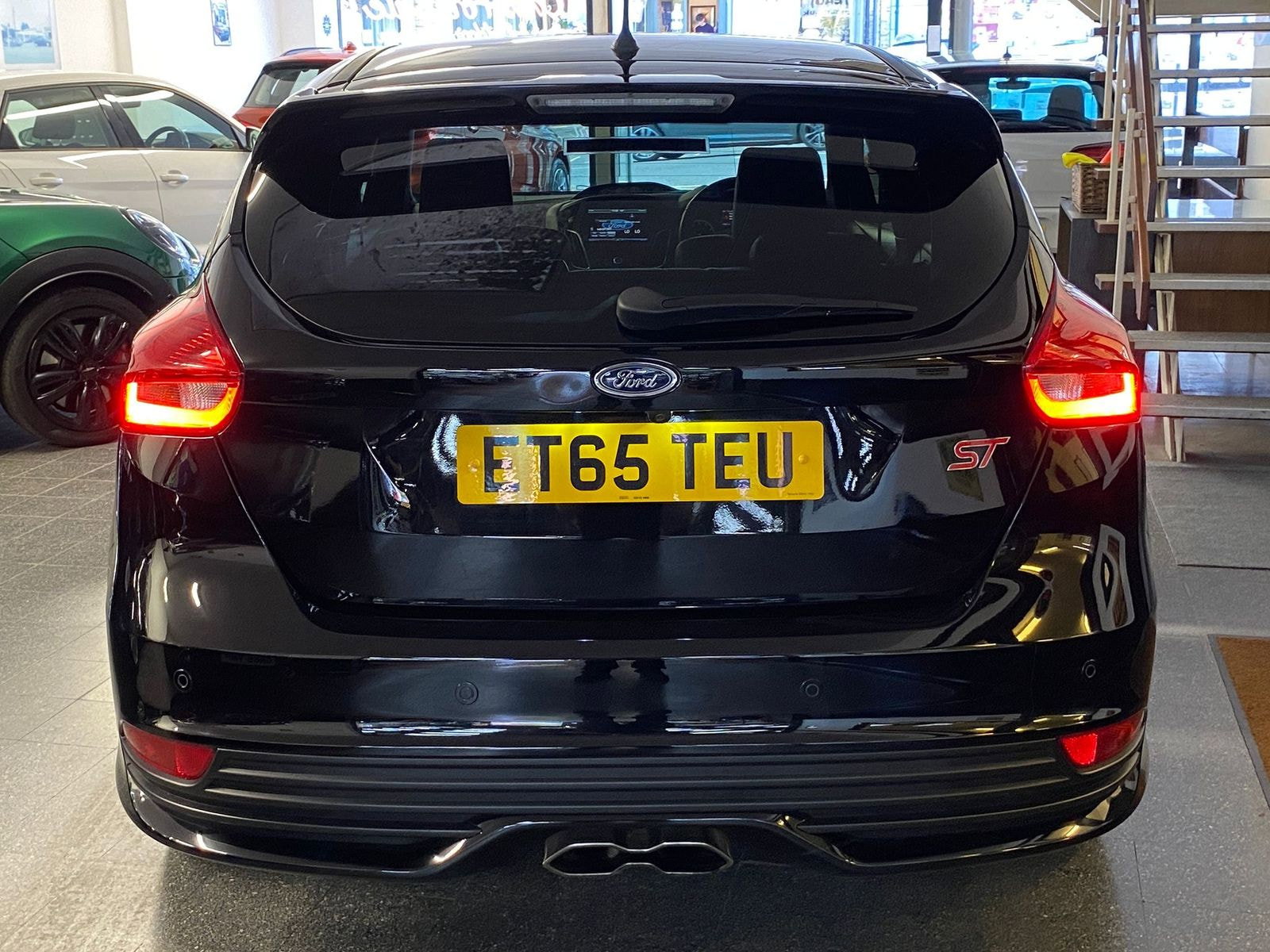 Ford Focus 2.0T EcoBoost ST-3 Hatchback 5dr Petrol Manual Euro 6 (s/s) (250 ps) 5dr Manual 2016