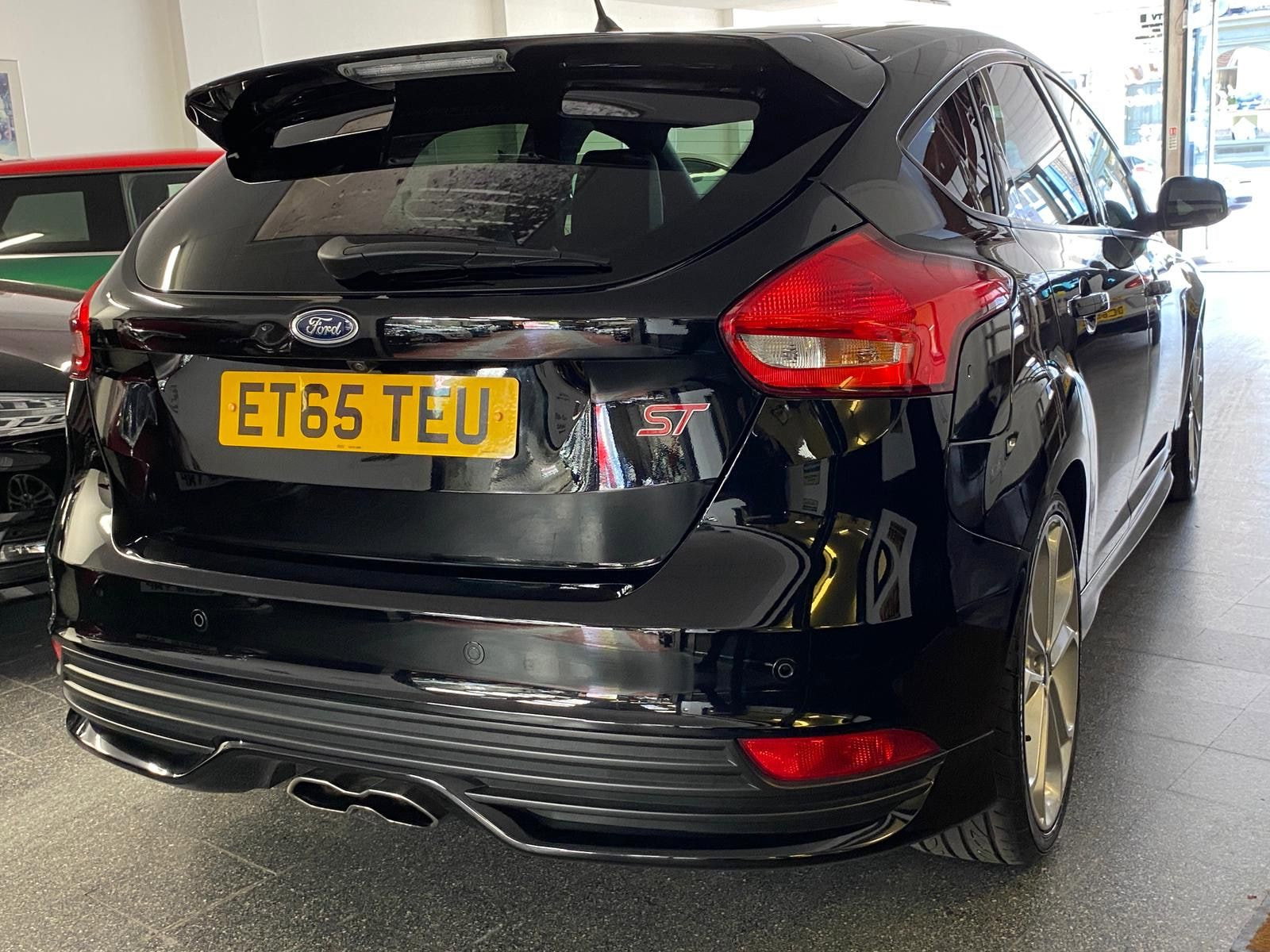 Ford Focus 2.0T EcoBoost ST-3 Hatchback 5dr Petrol Manual Euro 6 (s/s) (250 ps) 5dr Manual 2016