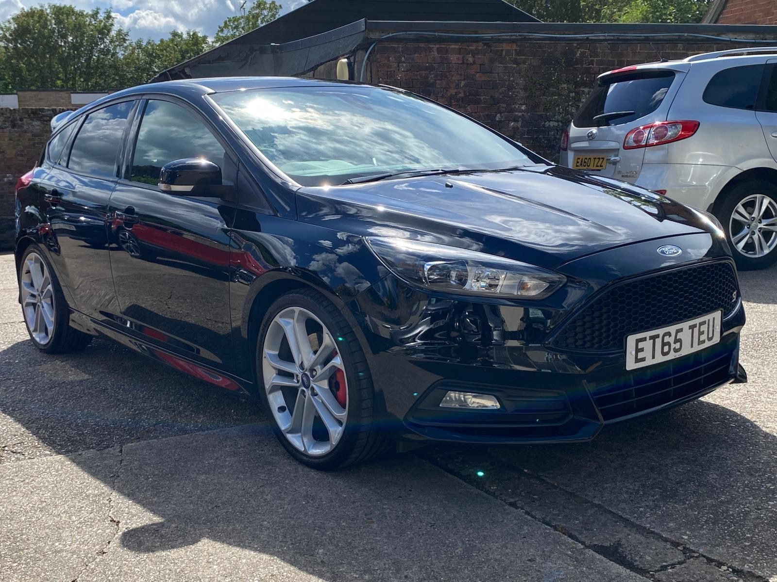 Ford Focus 2.0T EcoBoost ST-3 Hatchback 5dr Petrol Manual Euro 6 (s/s) (250 ps) 5dr Manual 2016