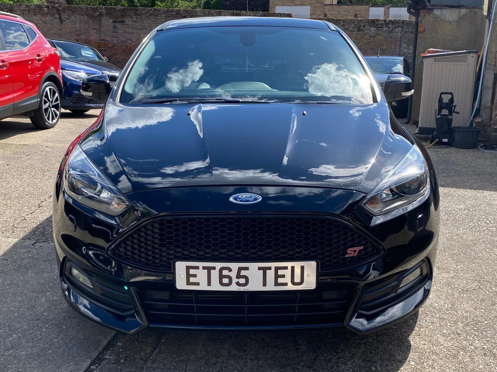 Ford Focus 2.0T EcoBoost ST-3 Hatchback 5dr Petrol Manual Euro 6 (s/s) (250 ps) 5dr Manual 2016