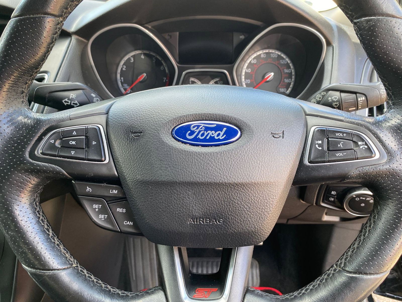 Ford Focus 2.0T EcoBoost ST-3 Hatchback 5dr Petrol Manual Euro 6 (s/s) (250 ps) 5dr Manual 2016