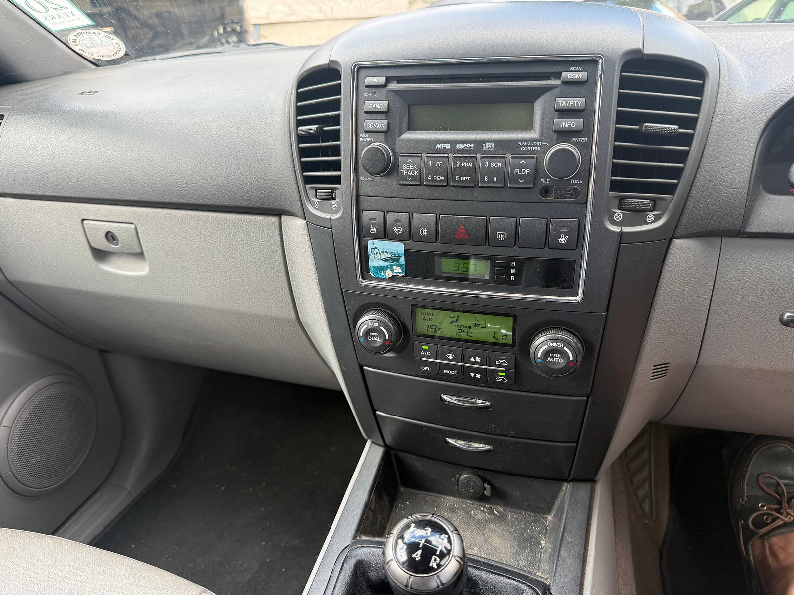Kia Sorento 2.5 CRDi XS SUV 5dr Diesel Manual (209 g/km, 168 bhp) 5dr Manual 2009