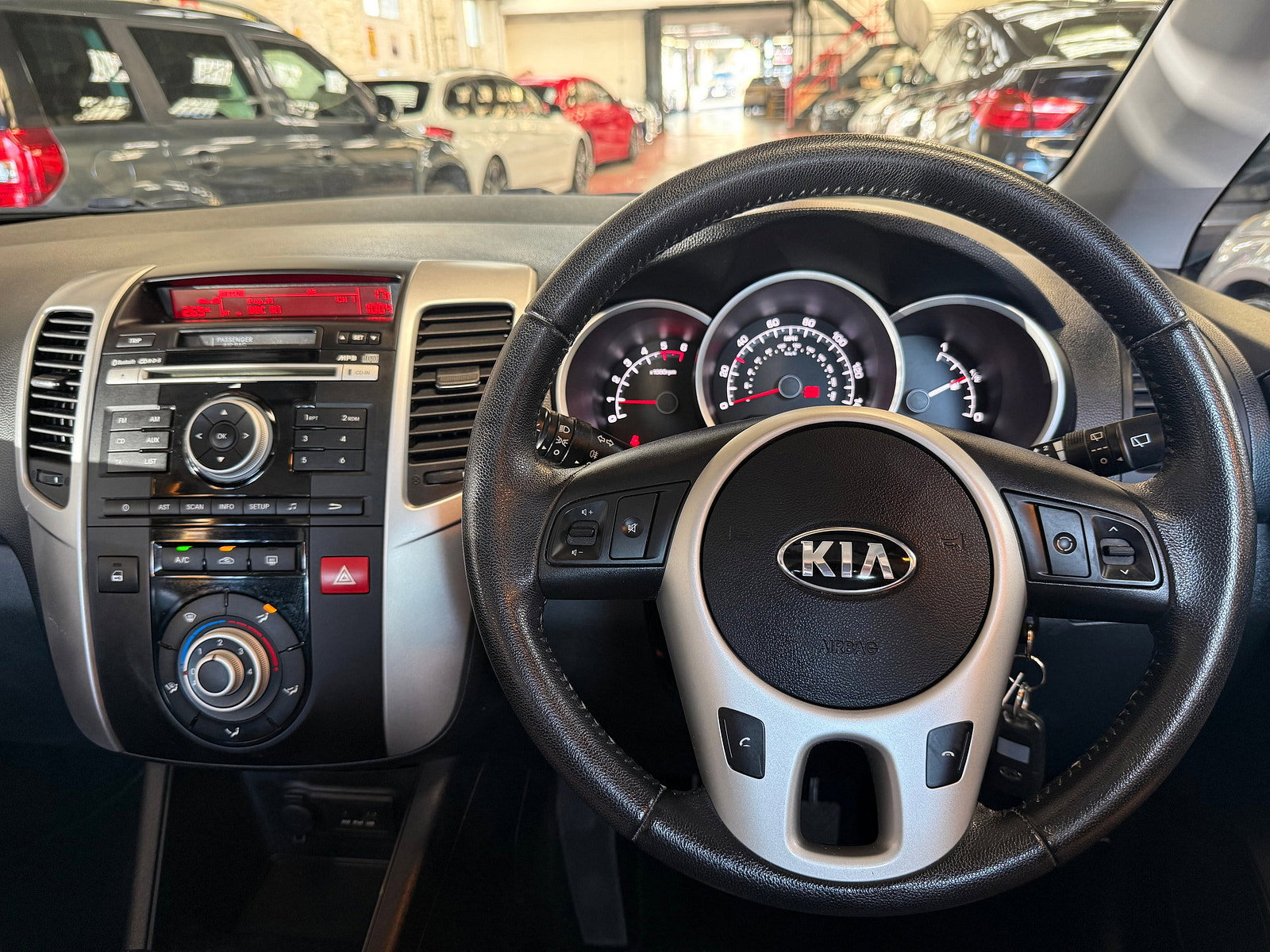 Kia Venga 1.4 CRDi 2 MPV 5dr Diesel Manual Euro 5 (89 bhp) 5dr Manual 2013