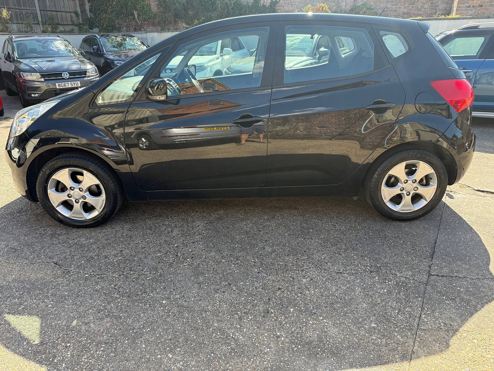 Kia Venga 1.4 CRDi 2 MPV 5dr Diesel Manual Euro 5 (89 bhp) 5dr Manual 2013
