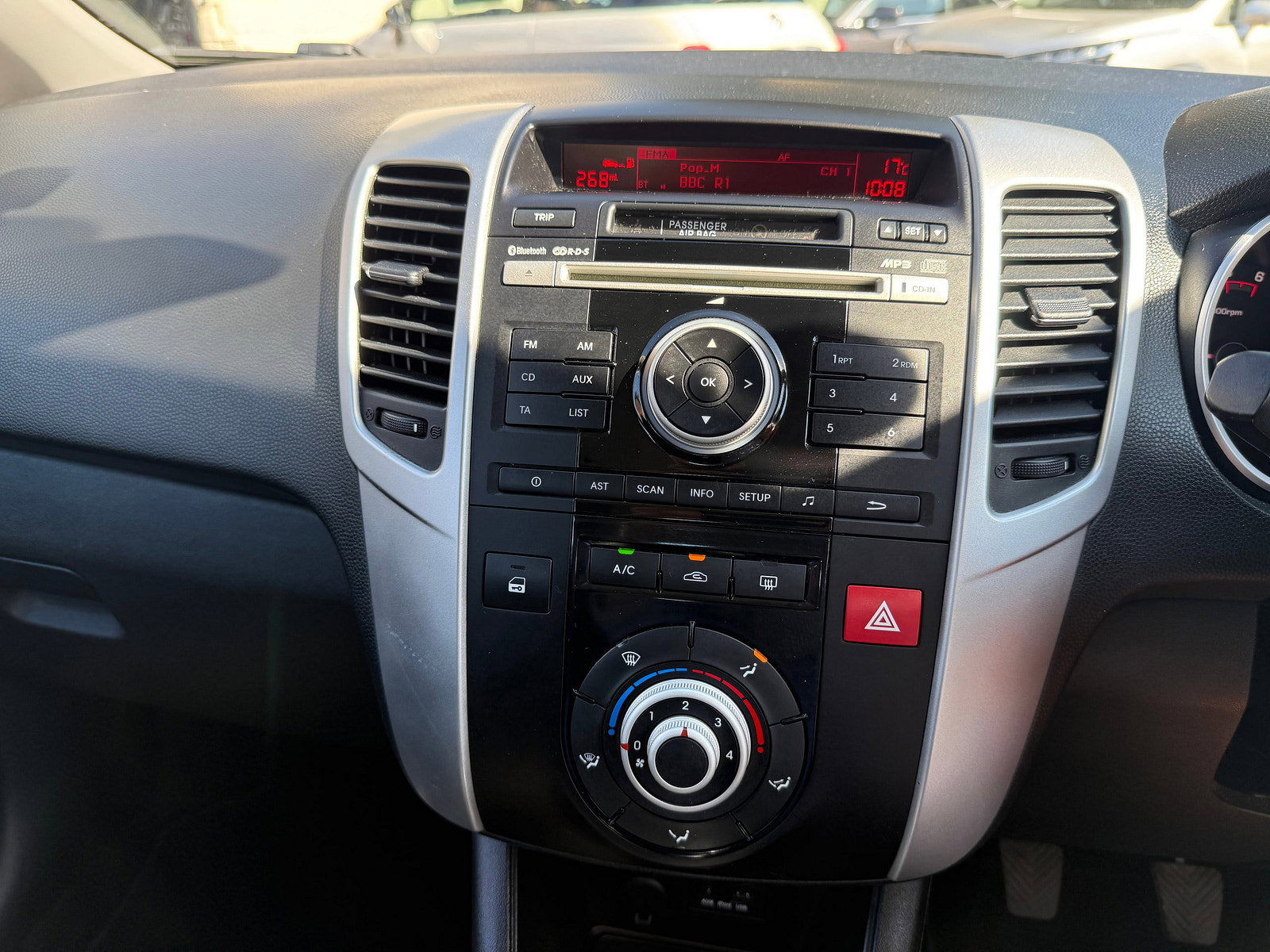 Kia Venga 1.4 CRDi 2 MPV 5dr Diesel Manual Euro 5 (89 bhp) 5dr Manual 2013