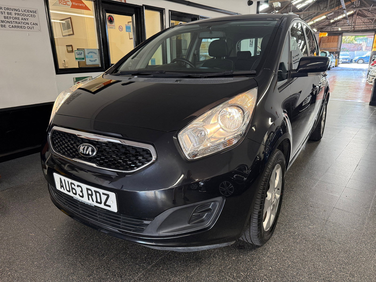Kia Venga 1.4 CRDi 2 MPV 5dr Diesel Manual Euro 5 (89 bhp) 5dr Manual 2013