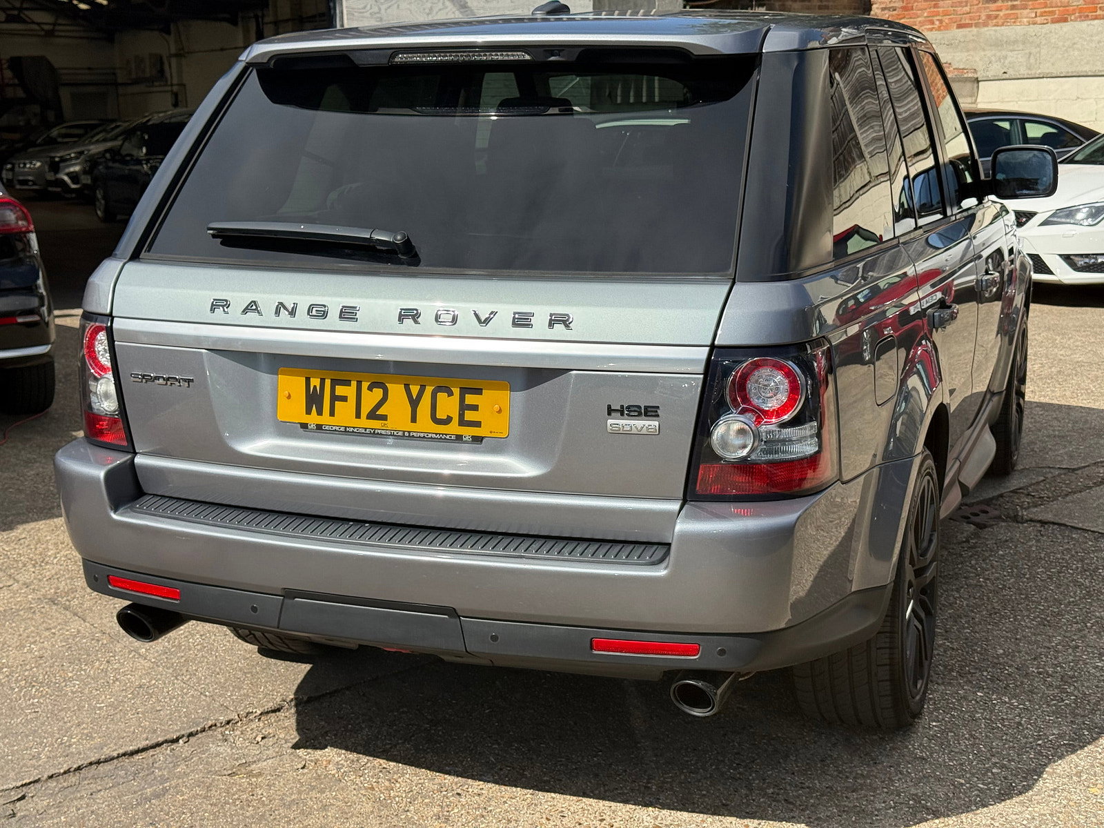 Land Rover Range Rover Sport 3.0 SD V6 HSE SUV 5dr Diesel Auto 4WD Euro 5 (255 bhp) 5dr Automatic 2012
