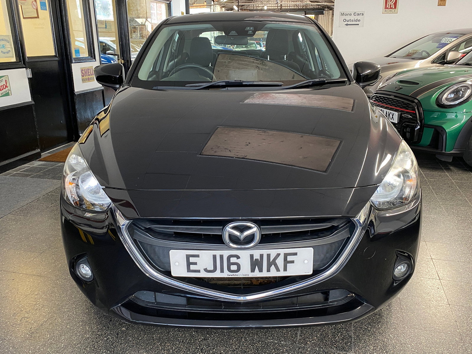 Mazda Mazda2 1.5 SKYACTIV-G SE-L Hatchback 5dr Petrol Auto Euro 6 (s/s) (90 ps) 5dr Automatic 2016