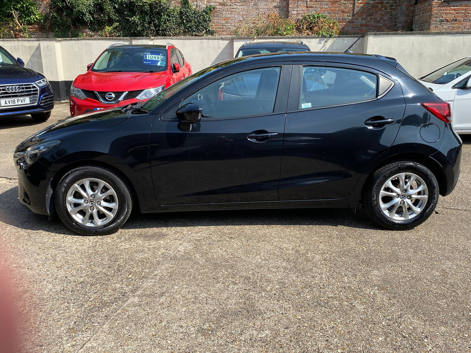 Mazda Mazda2 1.5 SKYACTIV-G SE-L Hatchback 5dr Petrol Auto Euro 6 (s/s) (90 ps) 5dr Automatic 2016