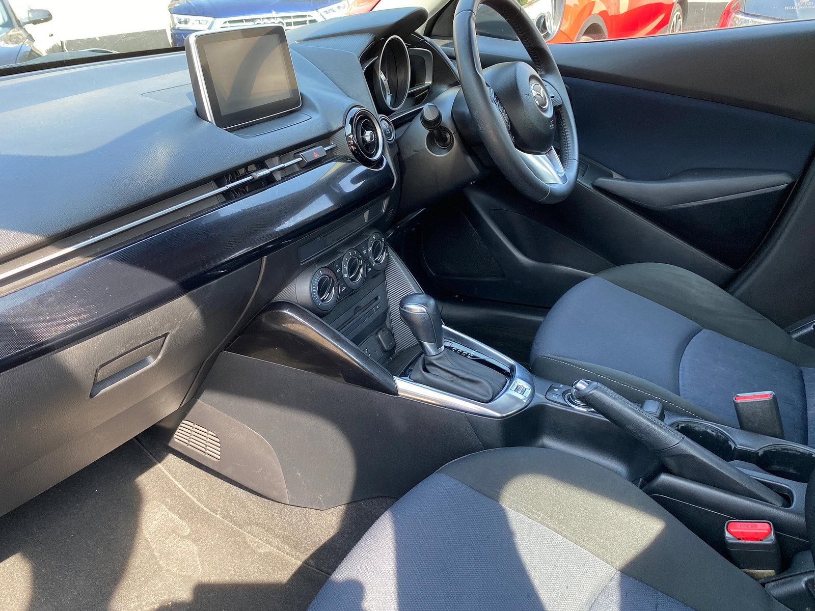 Mazda Mazda2 1.5 SKYACTIV-G SE-L Hatchback 5dr Petrol Auto Euro 6 (s/s) (90 ps) 5dr Automatic 2016