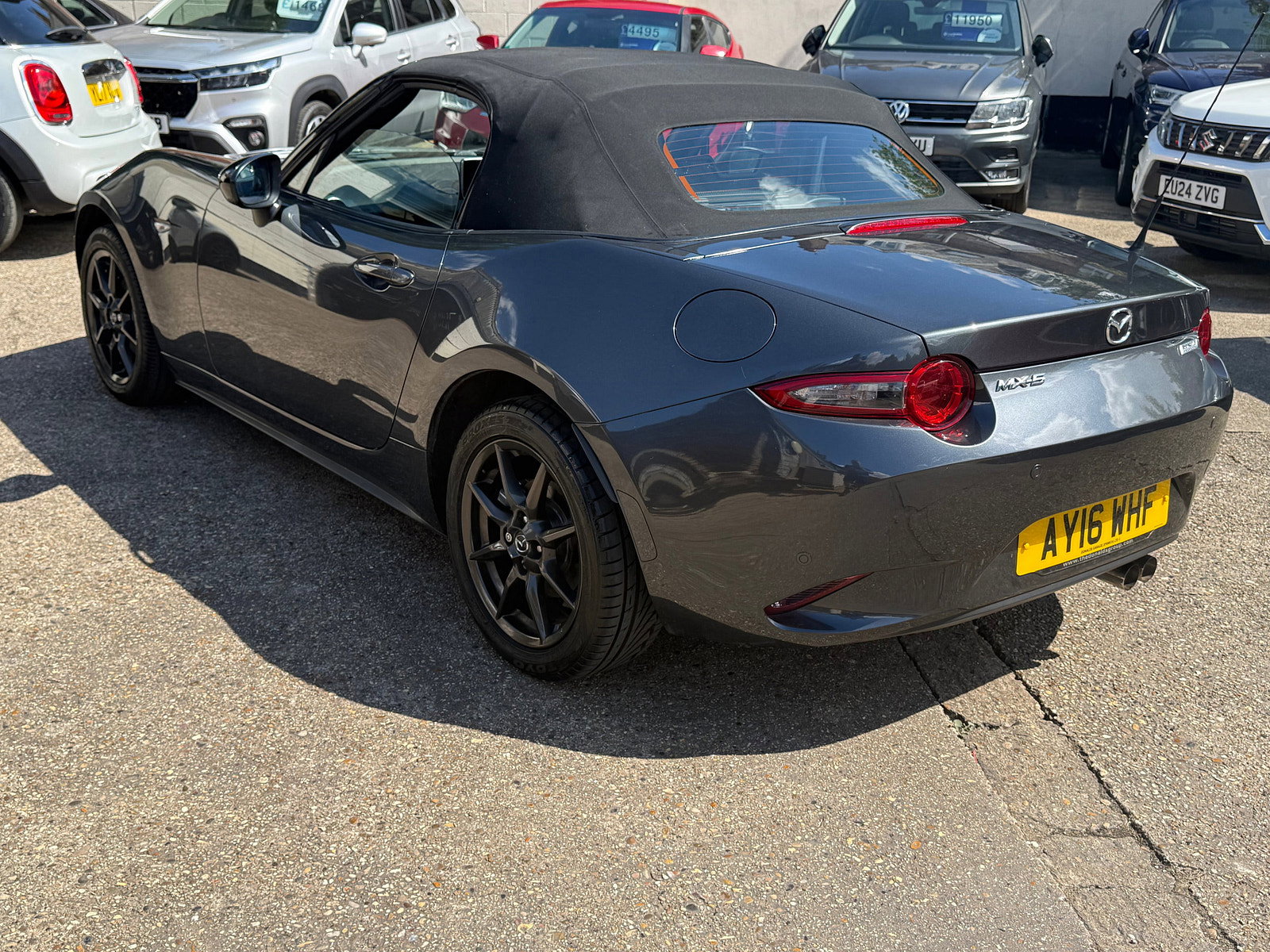 Mazda MX-5 1.5 SKYACTIV-G Sport Nav Convertible 2dr Petrol Manual Euro 6 (131 ps) 2dr Manual 2016
