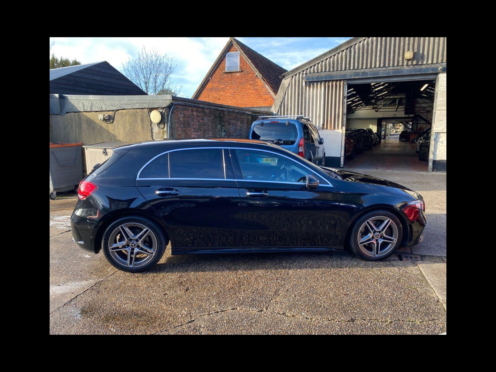 Mercedes-Benz A-CLASS 2.0 A220 AMG Line (Premium) Hatchback 5dr Petrol 7G-DCT Euro 6 (s/s) (190 ps) Reverse Camera, Nav, Bluetooth, PDC 5dr Automatic 2019