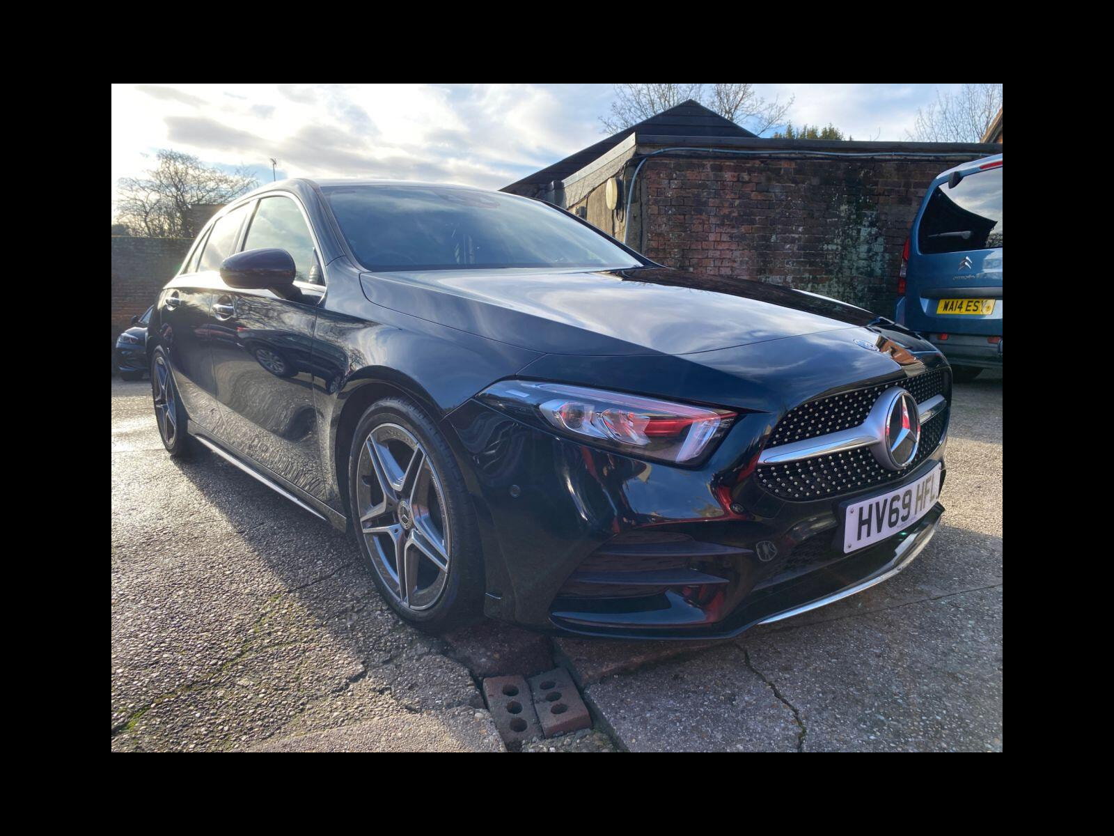 Mercedes-Benz A-CLASS 2.0 A220 AMG Line (Premium) Hatchback 5dr Petrol 7G-DCT Euro 6 (s/s) (190 ps) Reverse Camera, Nav, Bluetooth, PDC 5dr Automatic 2019