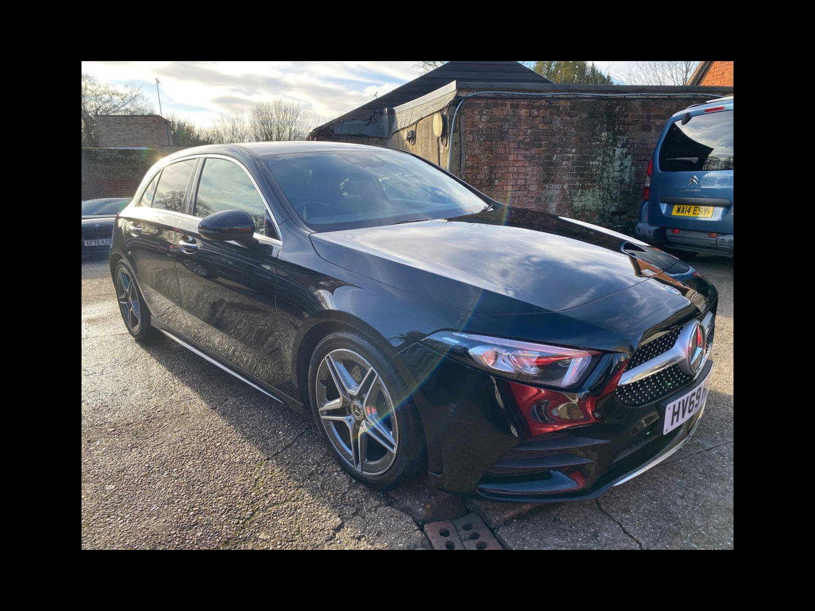 Mercedes-Benz A-CLASS 2.0 A220 AMG Line (Premium) Hatchback 5dr Petrol 7G-DCT Euro 6 (s/s) (190 ps) Reverse Camera, Nav, Bluetooth, PDC 5dr Automatic 2019