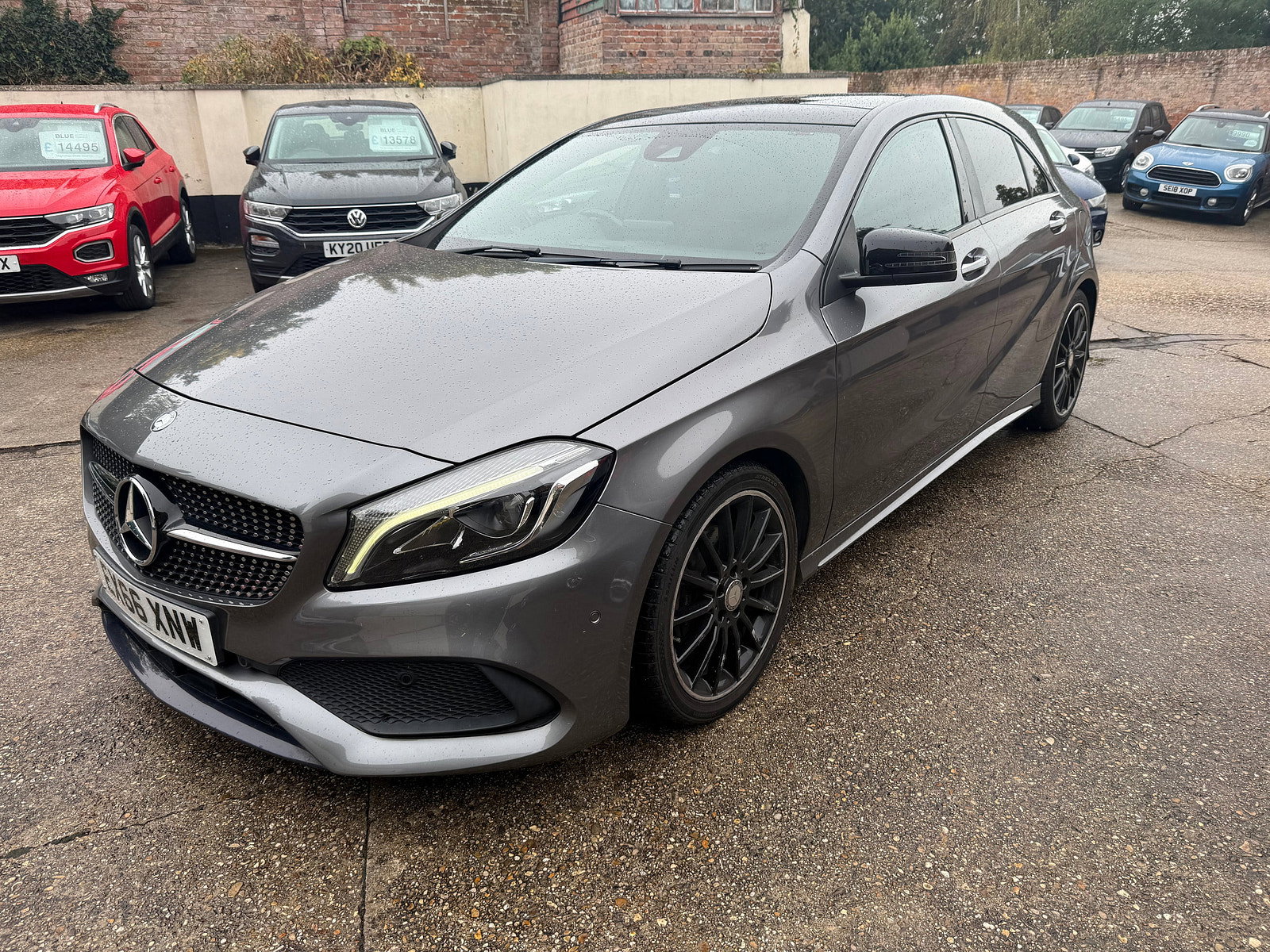 Mercedes-Benz A Class 2.1 A200d AMG Line (Premium Plus) Hatchback 5dr Diesel 7G-DCT Euro 6 (s/s) (136 ps) 5dr Automatic 2016