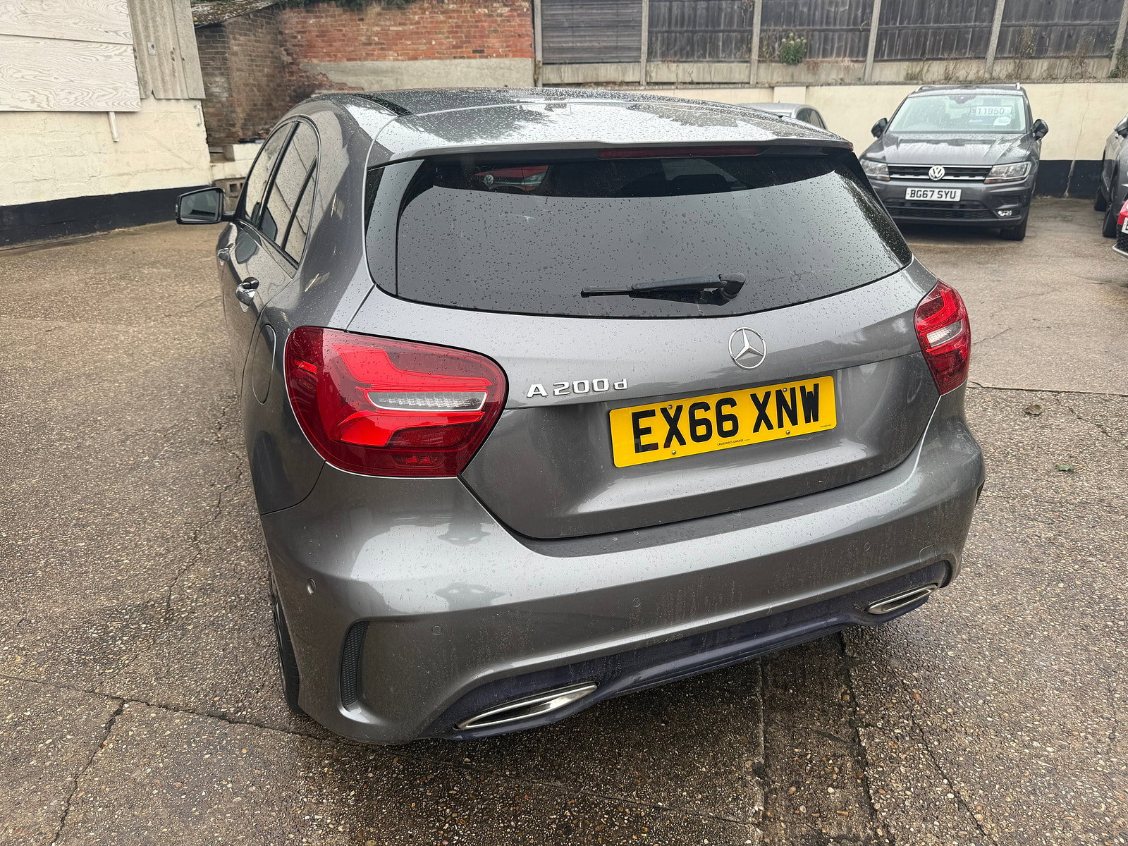 Mercedes-Benz A Class 2.1 A200d AMG Line (Premium Plus) Hatchback 5dr Diesel 7G-DCT Euro 6 (s/s) (136 ps) 5dr Automatic 2016