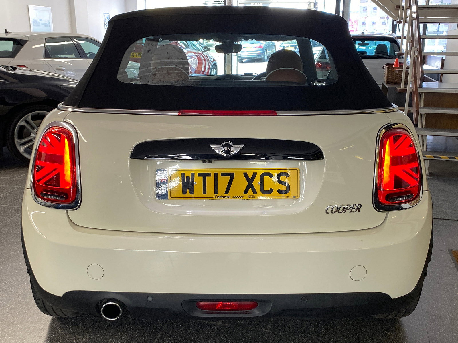 MINI Convertible 1.5 Cooper Convertible 2dr Petrol Auto Euro 6 (s/s) (136 ps) 2dr Automatic 2017