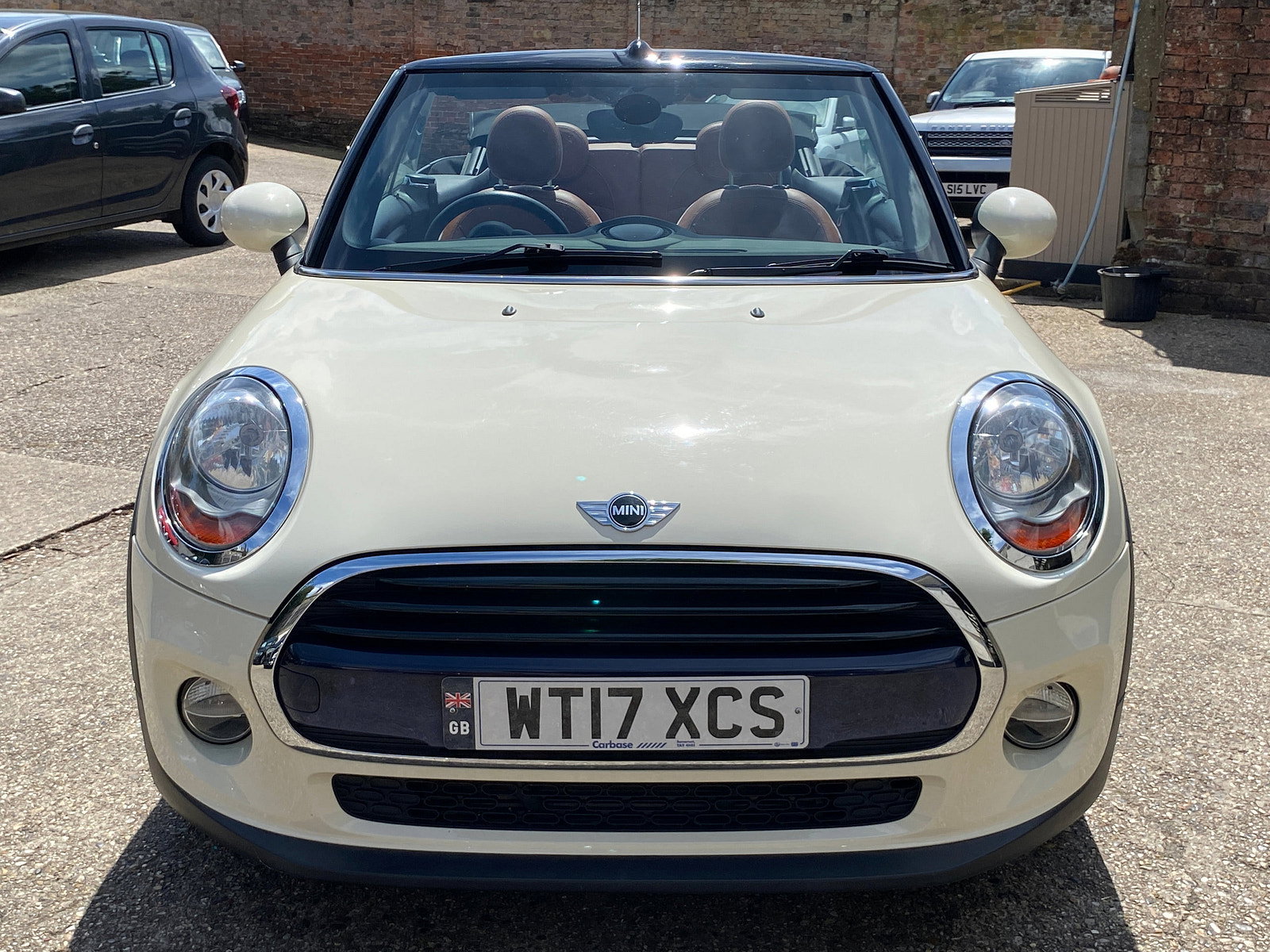 MINI Convertible 1.5 Cooper Convertible 2dr Petrol Auto Euro 6 (s/s) (136 ps) 2dr Automatic 2017