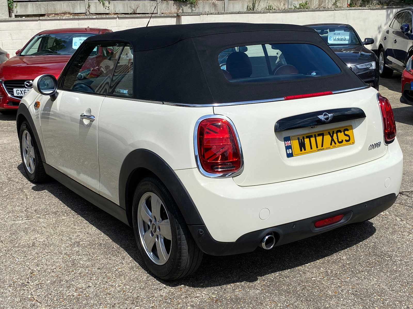 MINI Convertible 1.5 Cooper Convertible 2dr Petrol Auto Euro 6 (s/s) (136 ps) 2dr Automatic 2017