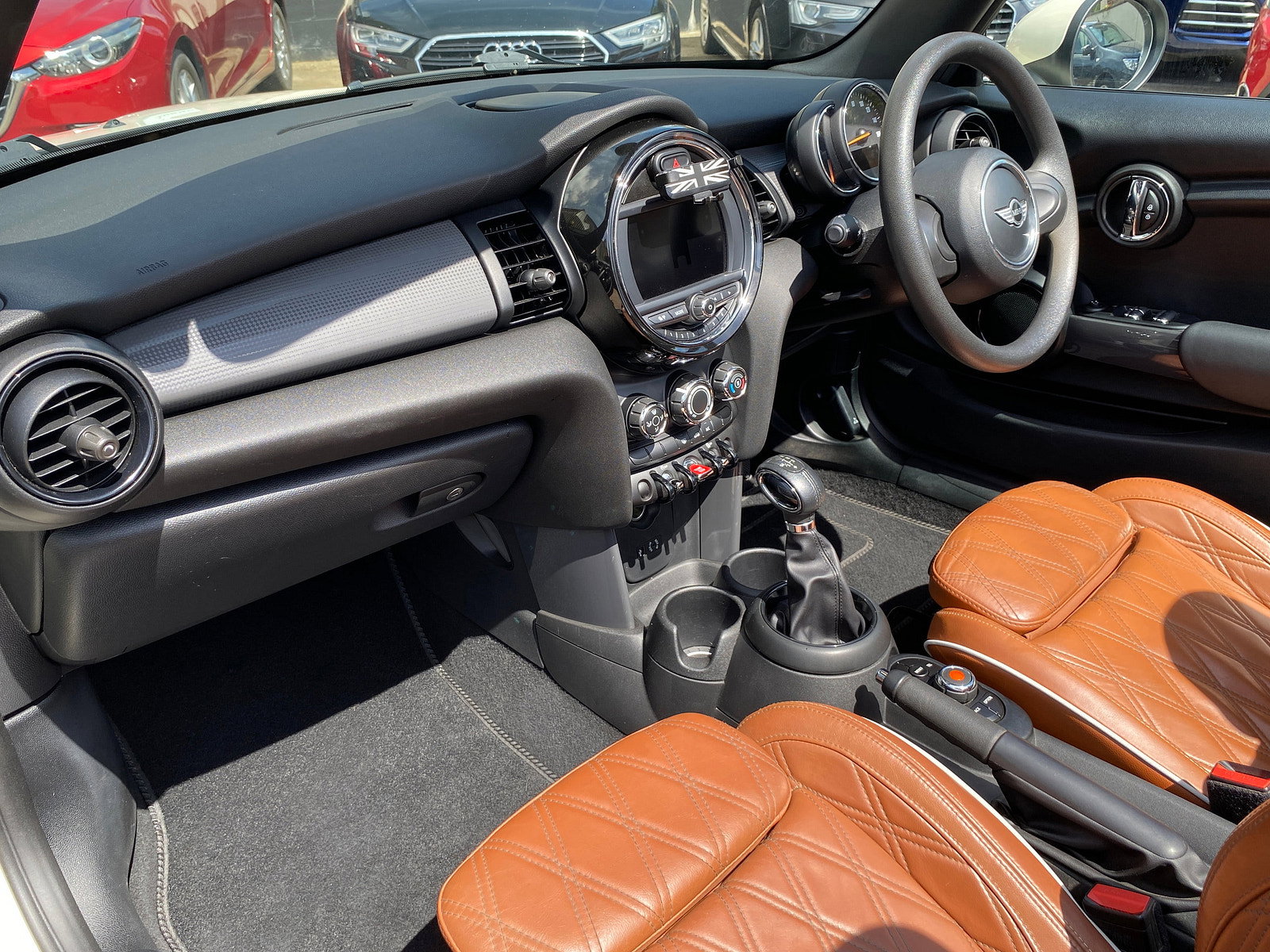 MINI Convertible 1.5 Cooper Convertible 2dr Petrol Auto Euro 6 (s/s) (136 ps) 2dr Automatic 2017