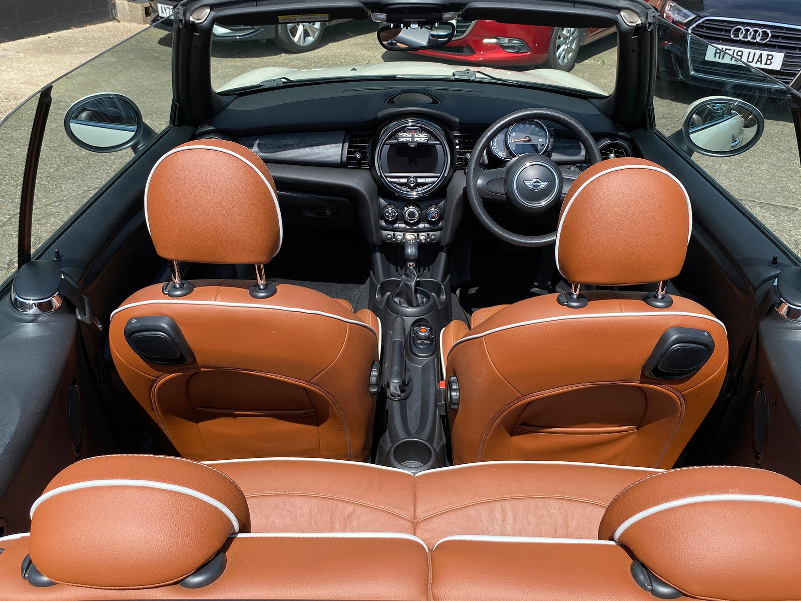 MINI Convertible 1.5 Cooper Convertible 2dr Petrol Auto Euro 6 (s/s) (136 ps) 2dr Automatic 2017