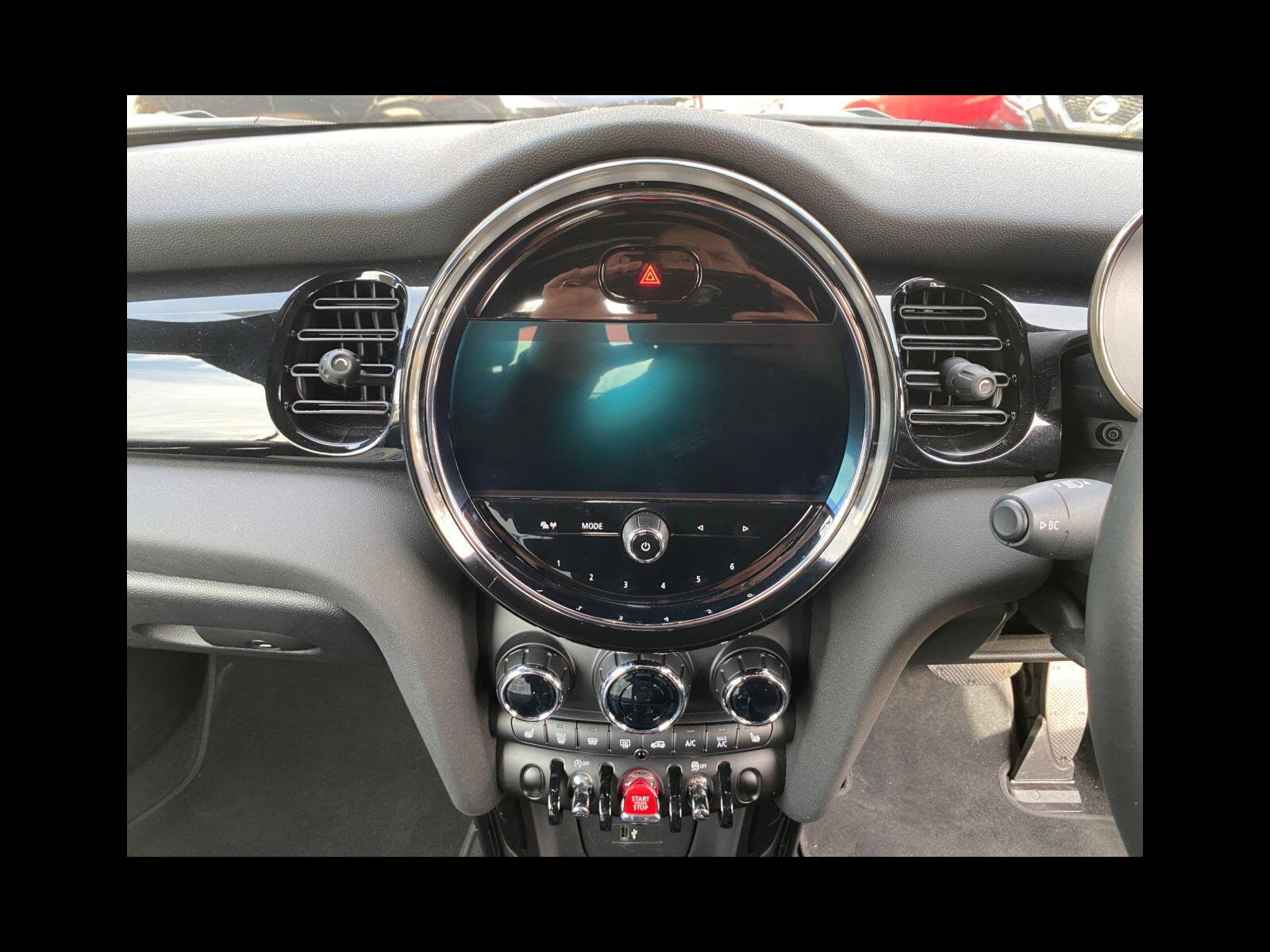 MINI Convertible 1.5 Cooper Classic Convertible 2dr Petrol Steptronic Euro 6 (s/s) (136 ps) 1 owner with full service history 2dr Automatic 2021
