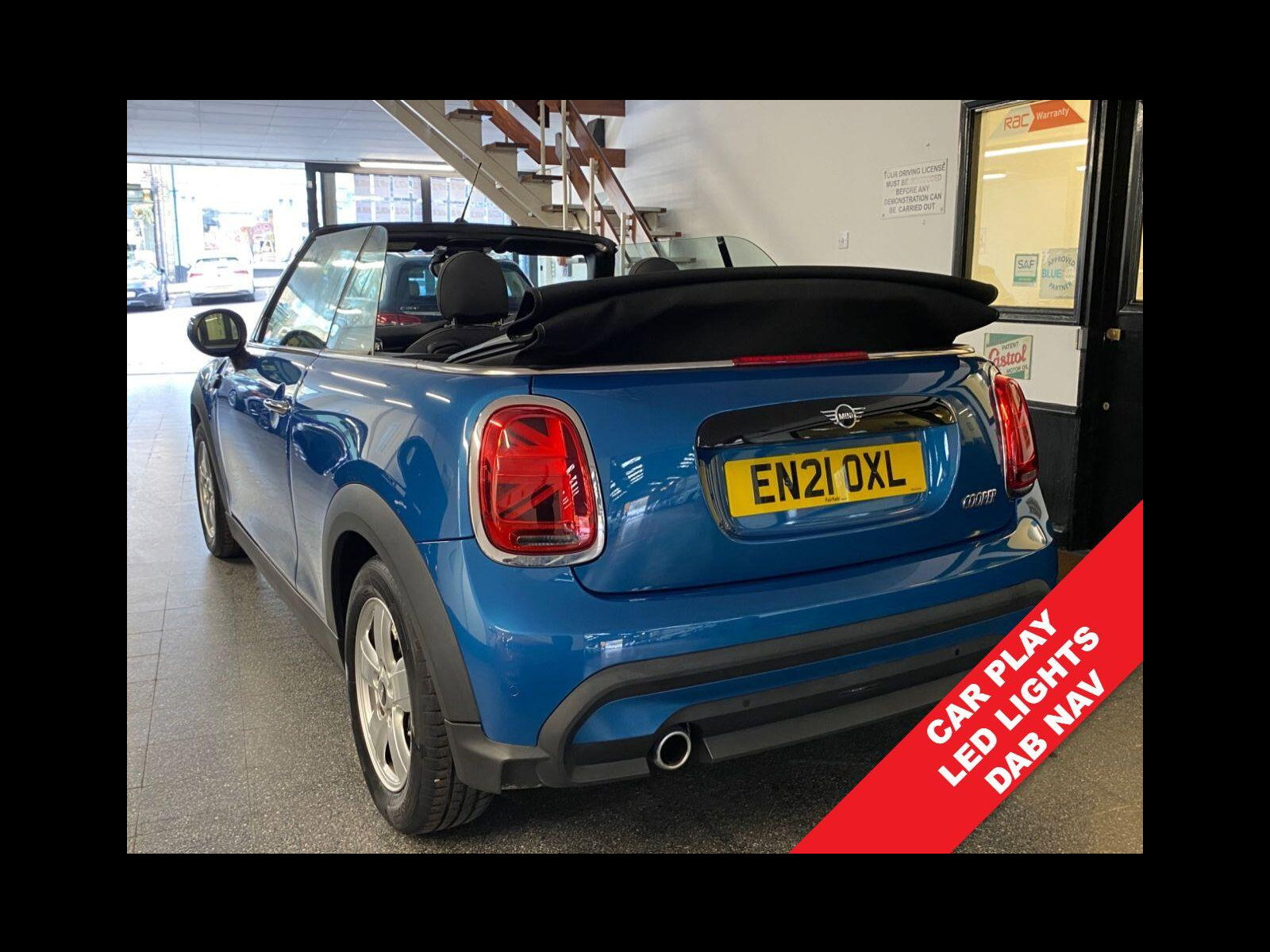 MINI Convertible 1.5 Cooper Classic Convertible 2dr Petrol Steptronic Euro 6 (s/s) (136 ps) 1 owner with full service history 2dr Automatic 2021