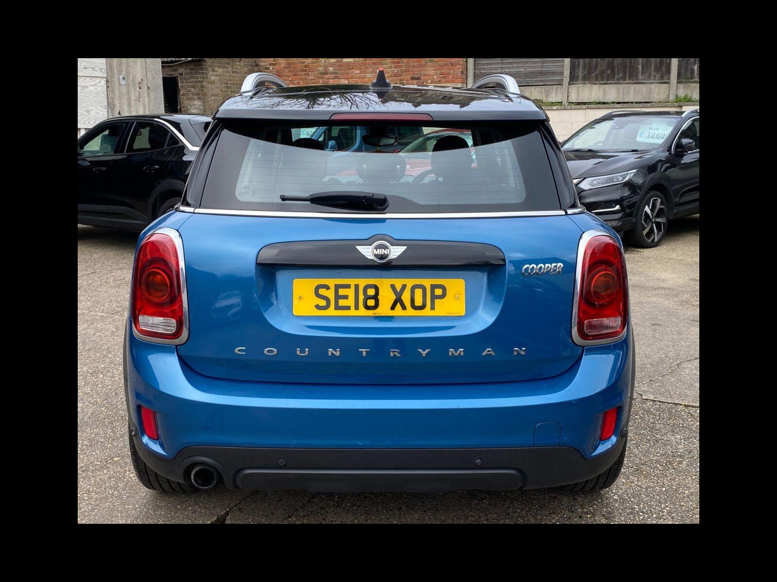MINI Countryman 1.5 Cooper SUV 5dr Petrol Manual Euro 6 (s/s) (136 ps) Chili Pack, 17" Alloys, Rear PDC.. 5dr Manual 2018