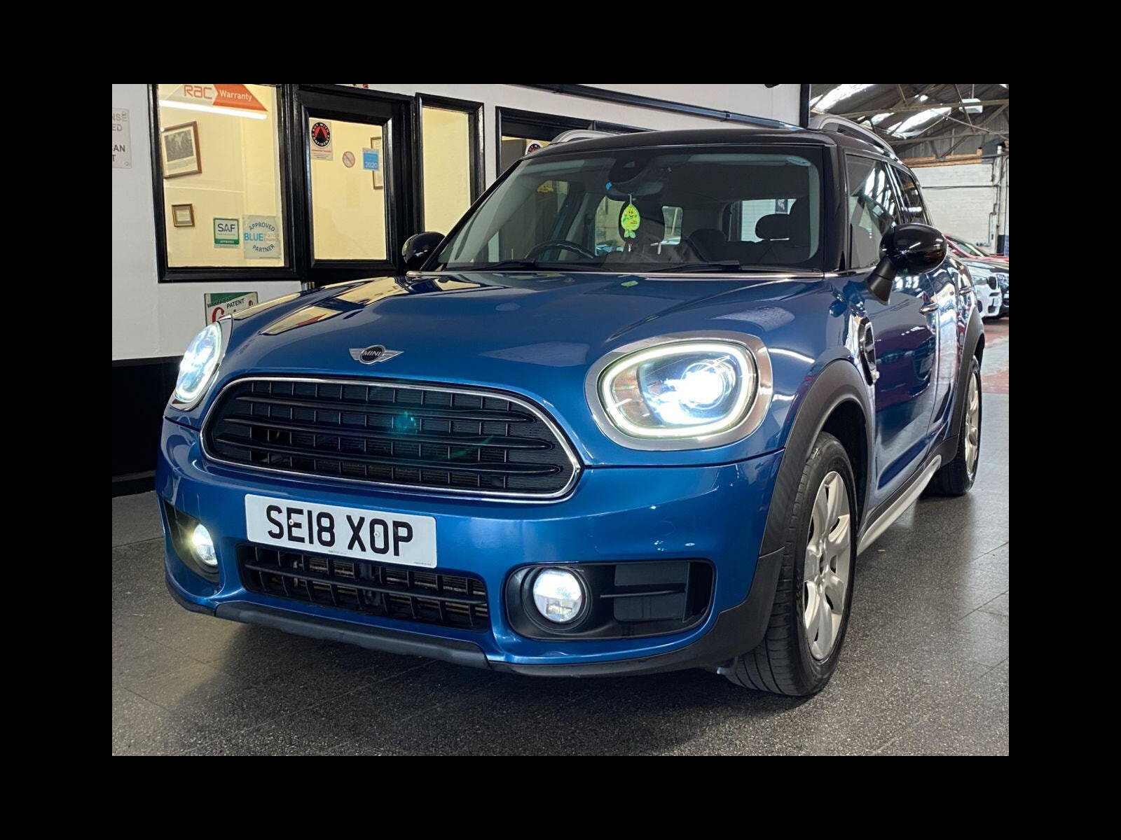 MINI Countryman 1.5 Cooper SUV 5dr Petrol Manual Euro 6 (s/s) (136 ps) Chili Pack, 17" Alloys, Rear PDC.. 5dr Manual 2018